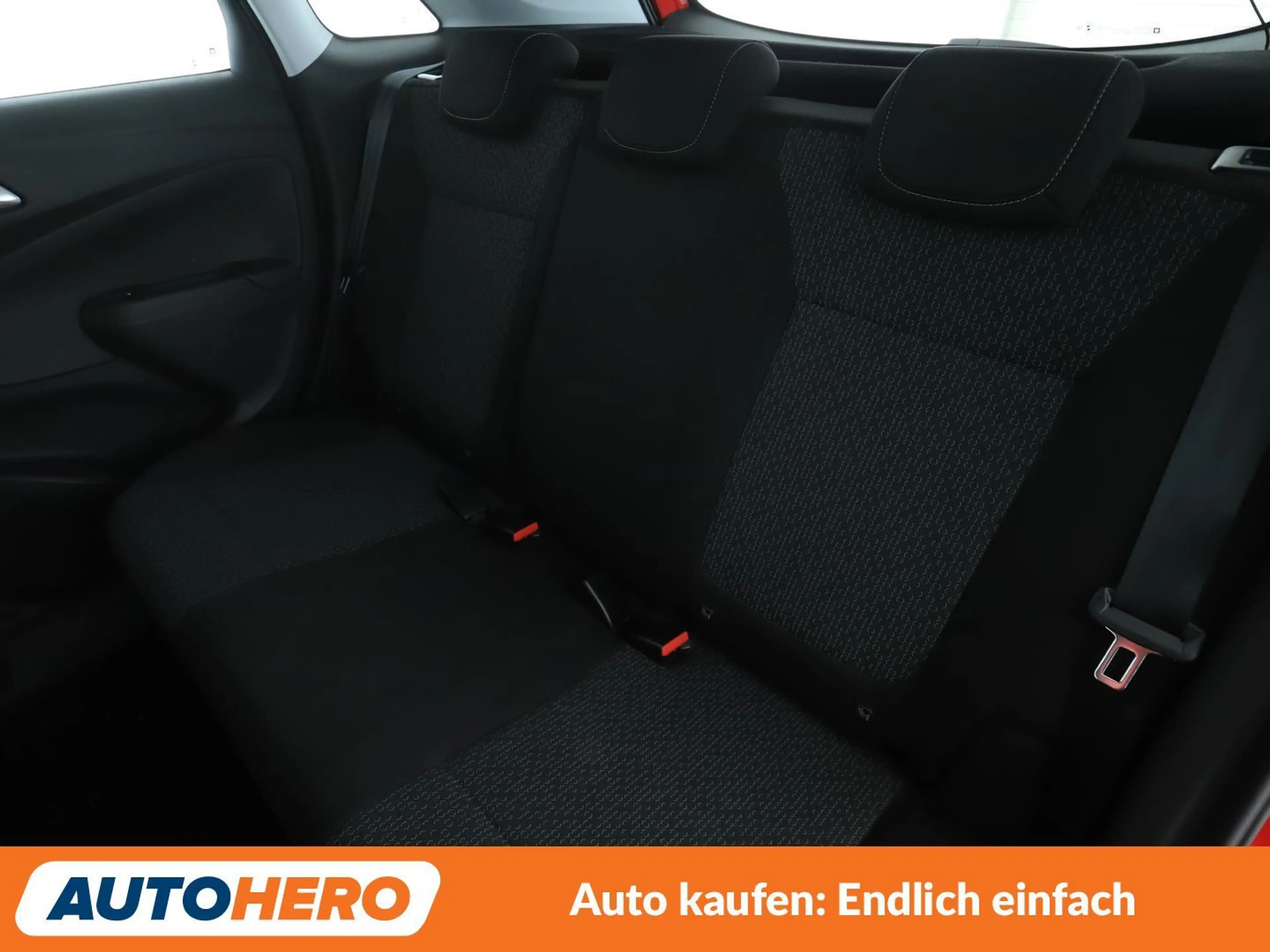 Opel Crossland X 1.2 Edition — photo 14