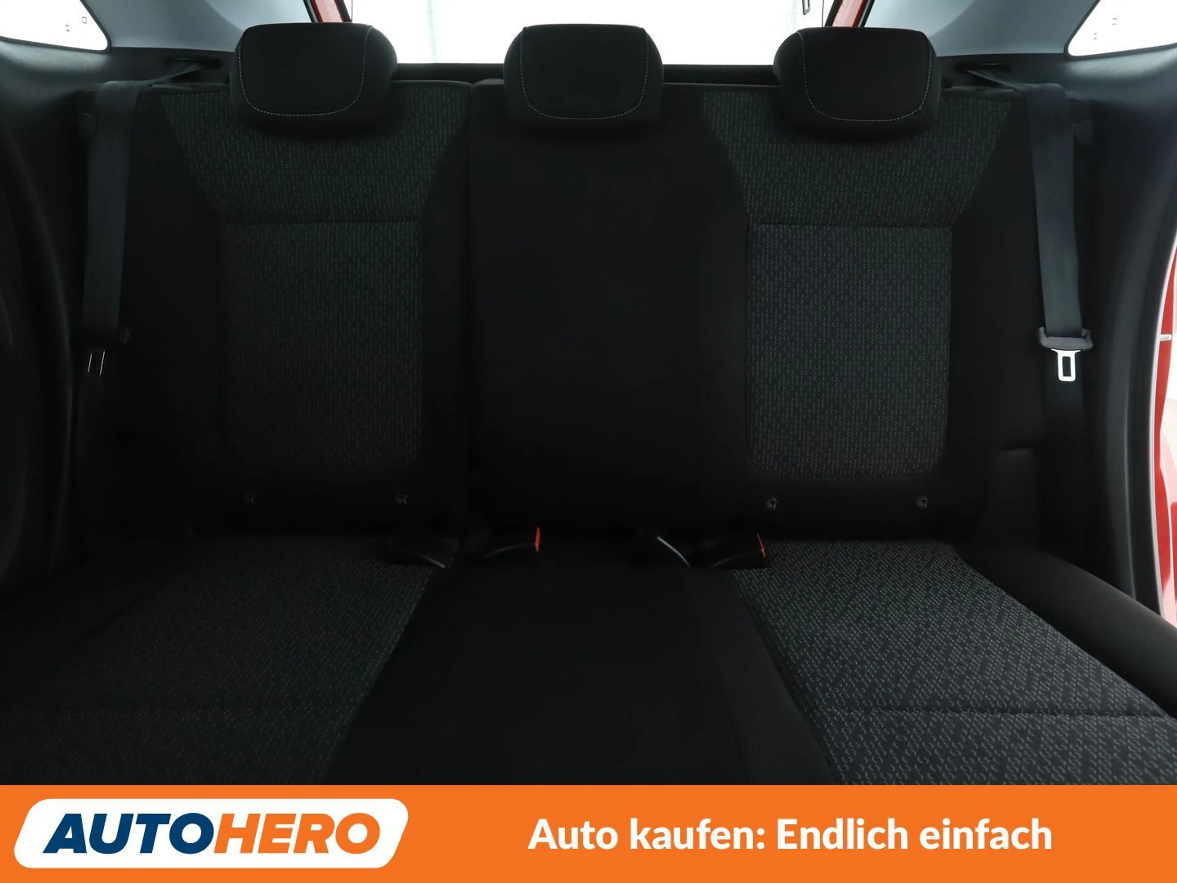 Opel Crossland X 1.2 Edition — photo 15