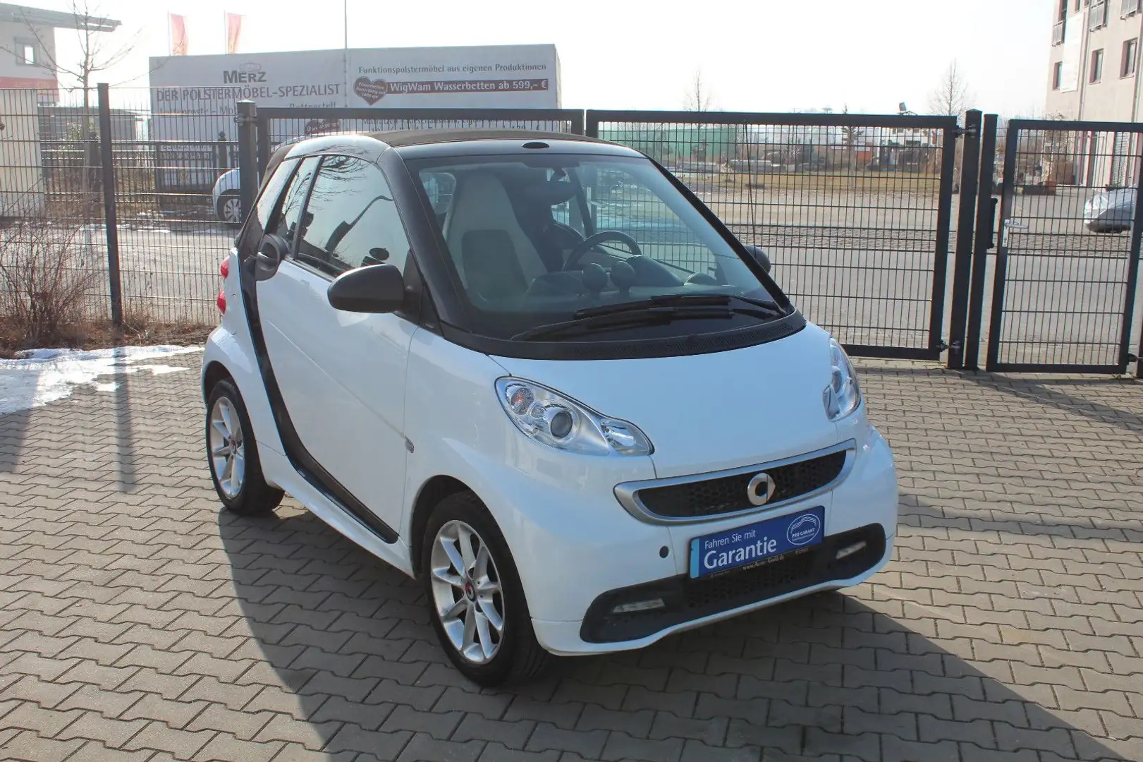 smart forTwo fortwo cabrio Passion 62 kW 1.Hd Sh. Blanc - 1
