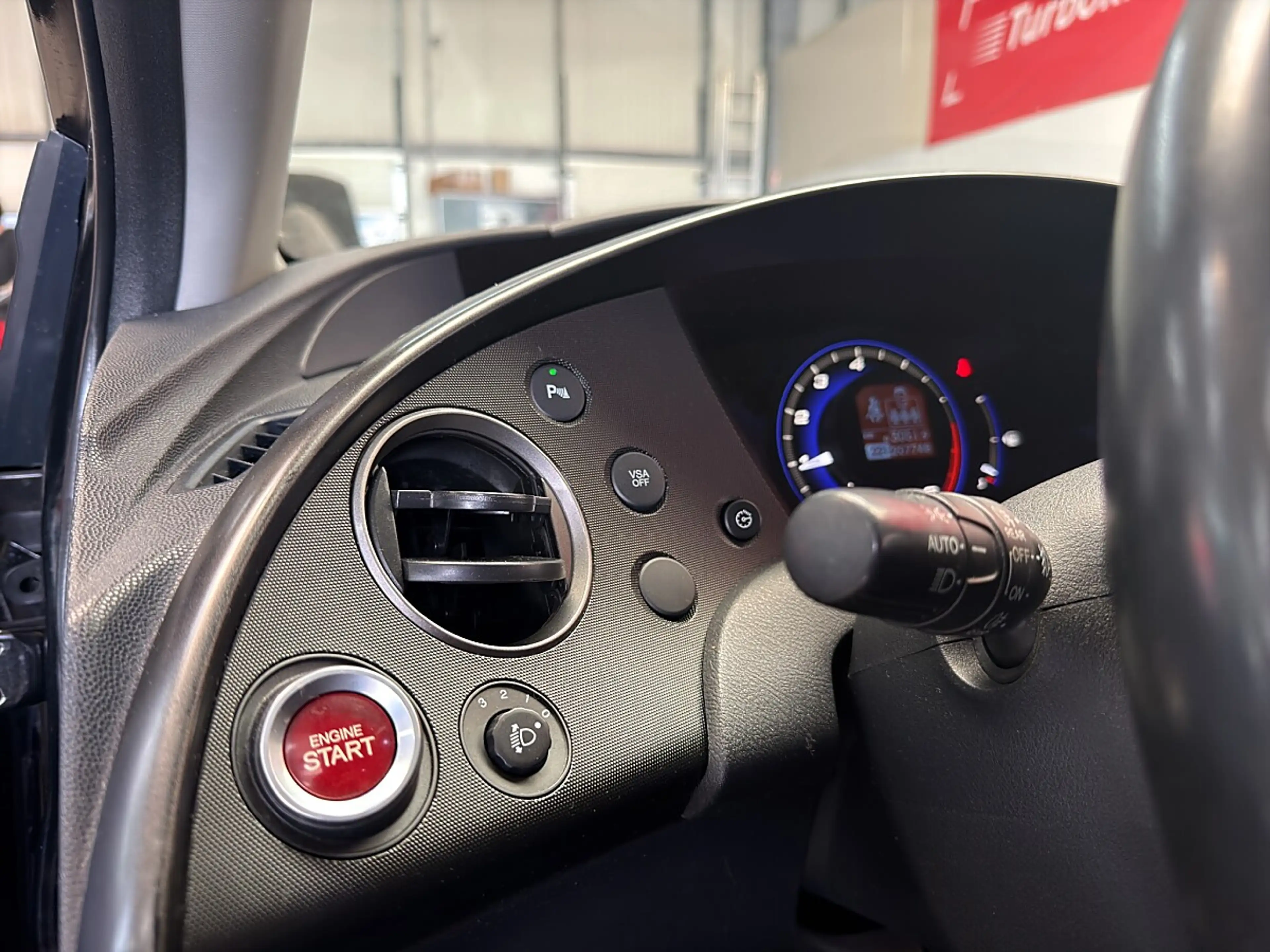 Honda Civic 1,4i Comfort — photo 14