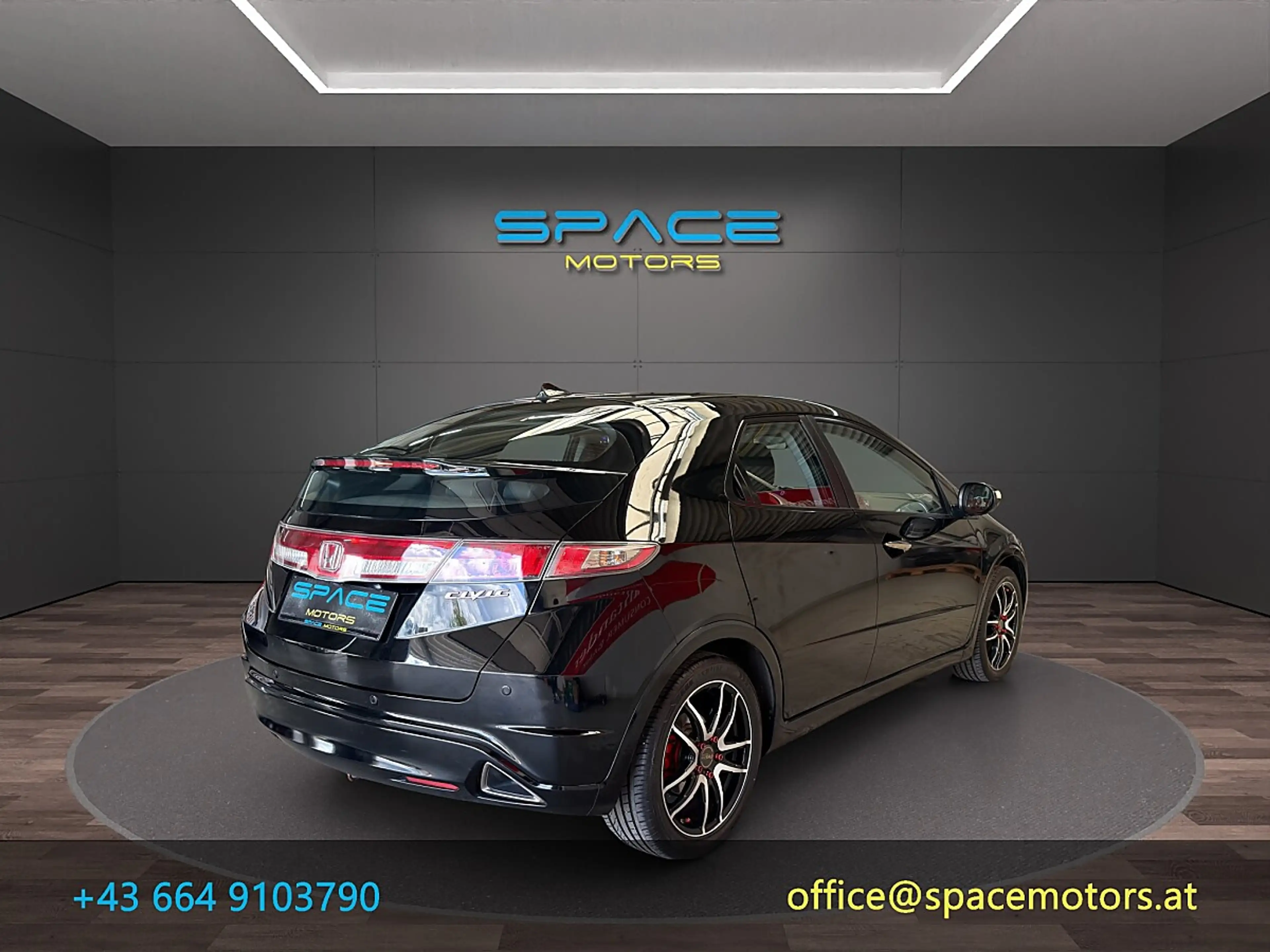 Honda Civic 1,4i Comfort — photo 9