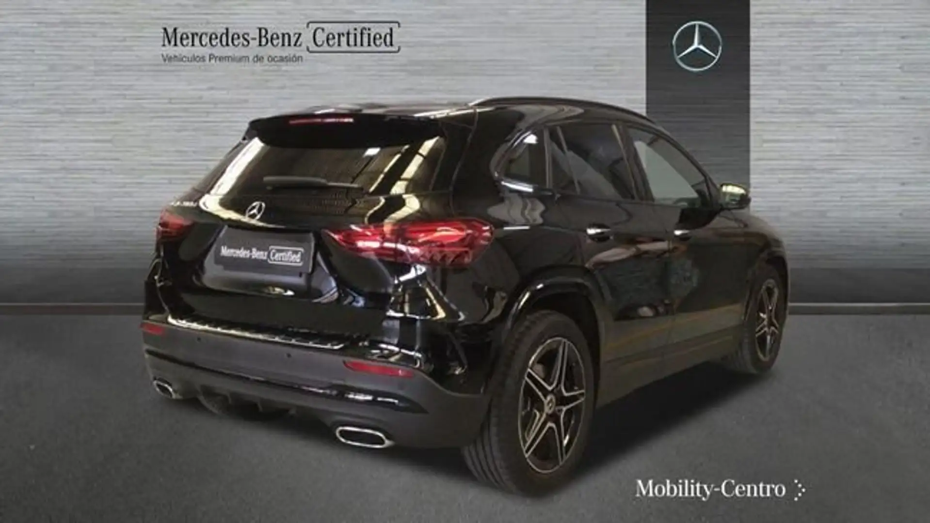 Mercedes-Benz GLA 200 D Negro - 2