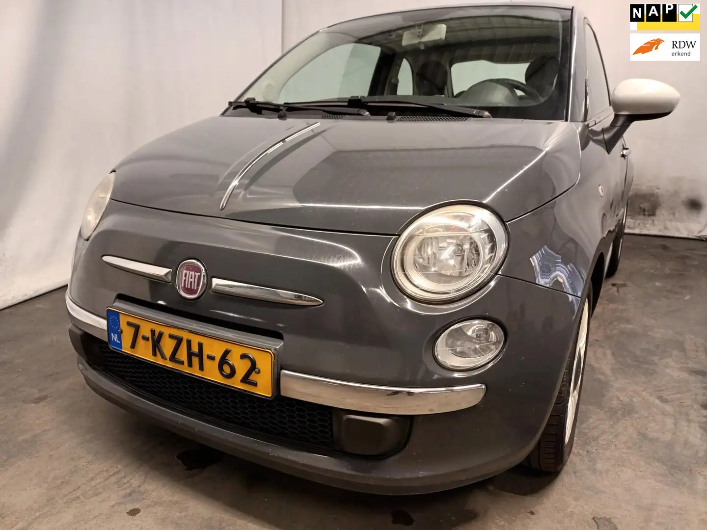 Fiat 500 0.9 TwinAir Lounge - Linker Zijschade Grijs - 1