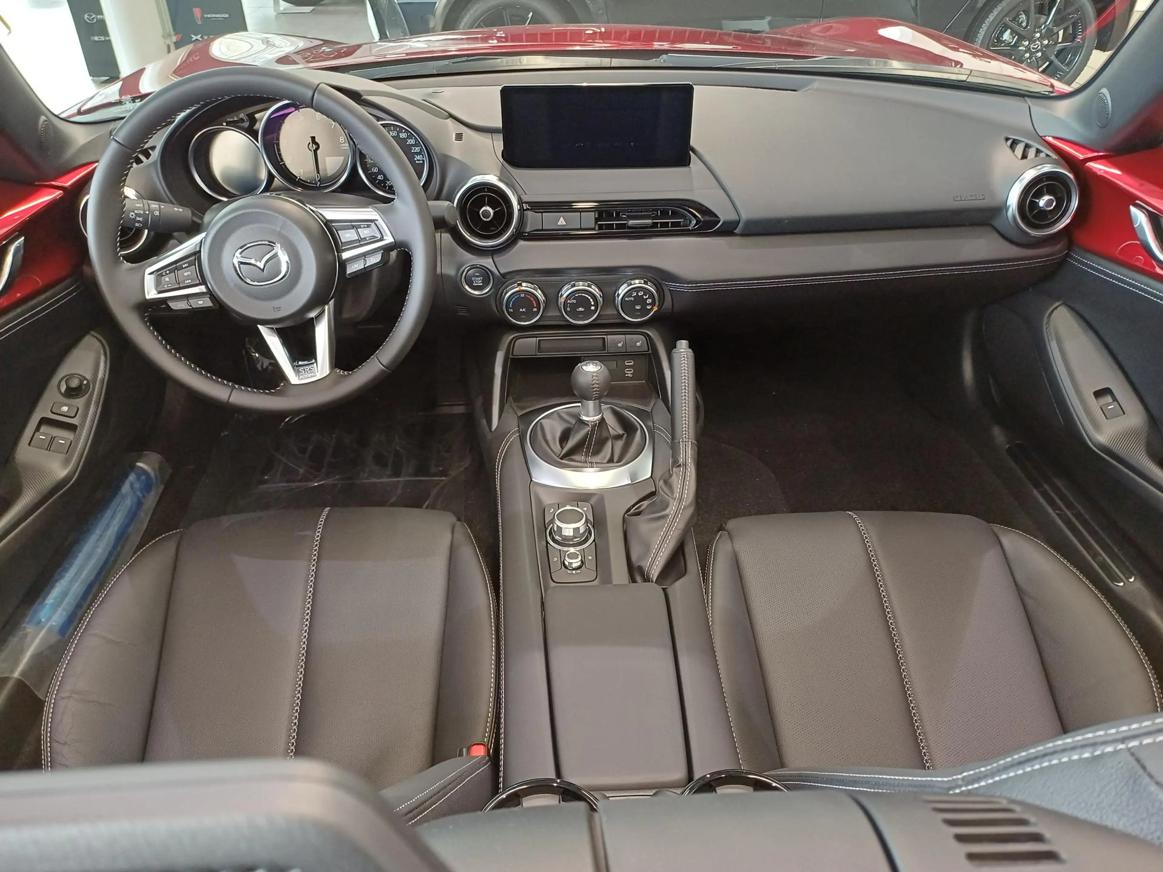 Mazda MX-5 1.5 Skyactiv-G 97kW Excl-Line Roadster — photo 6