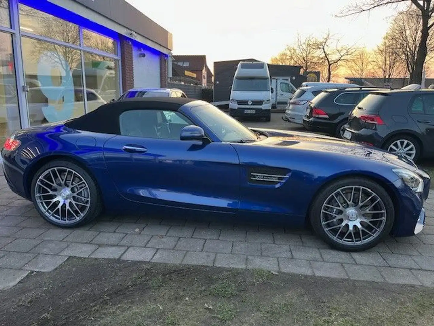 Mercedes-Benz AMG GT Roadster Airscarf Burmester Ride-Control Bleu - 2