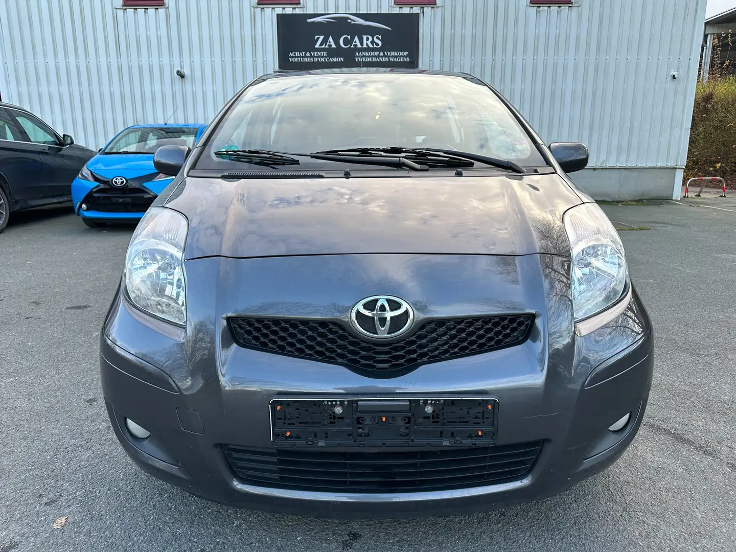 Toyota Yaris 1.33i VVT-i Comfort / ALLEN BUITENLAND Szürke - 2
