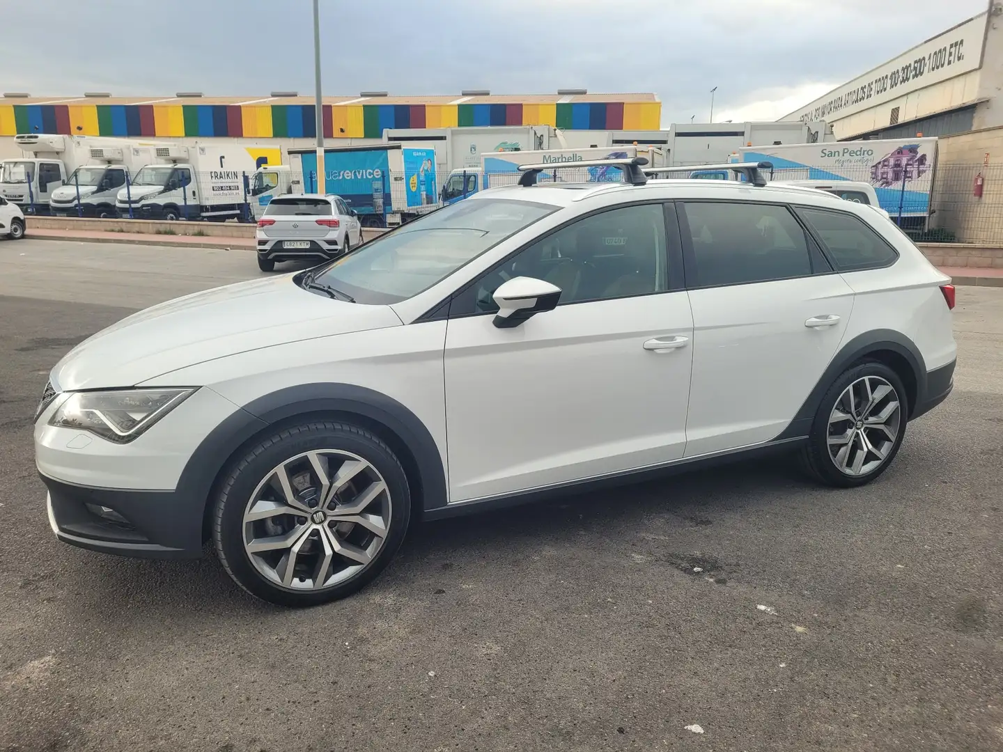 SEAT Leon León ST 2.0TDI CR S&S FR DSG 184 - 2