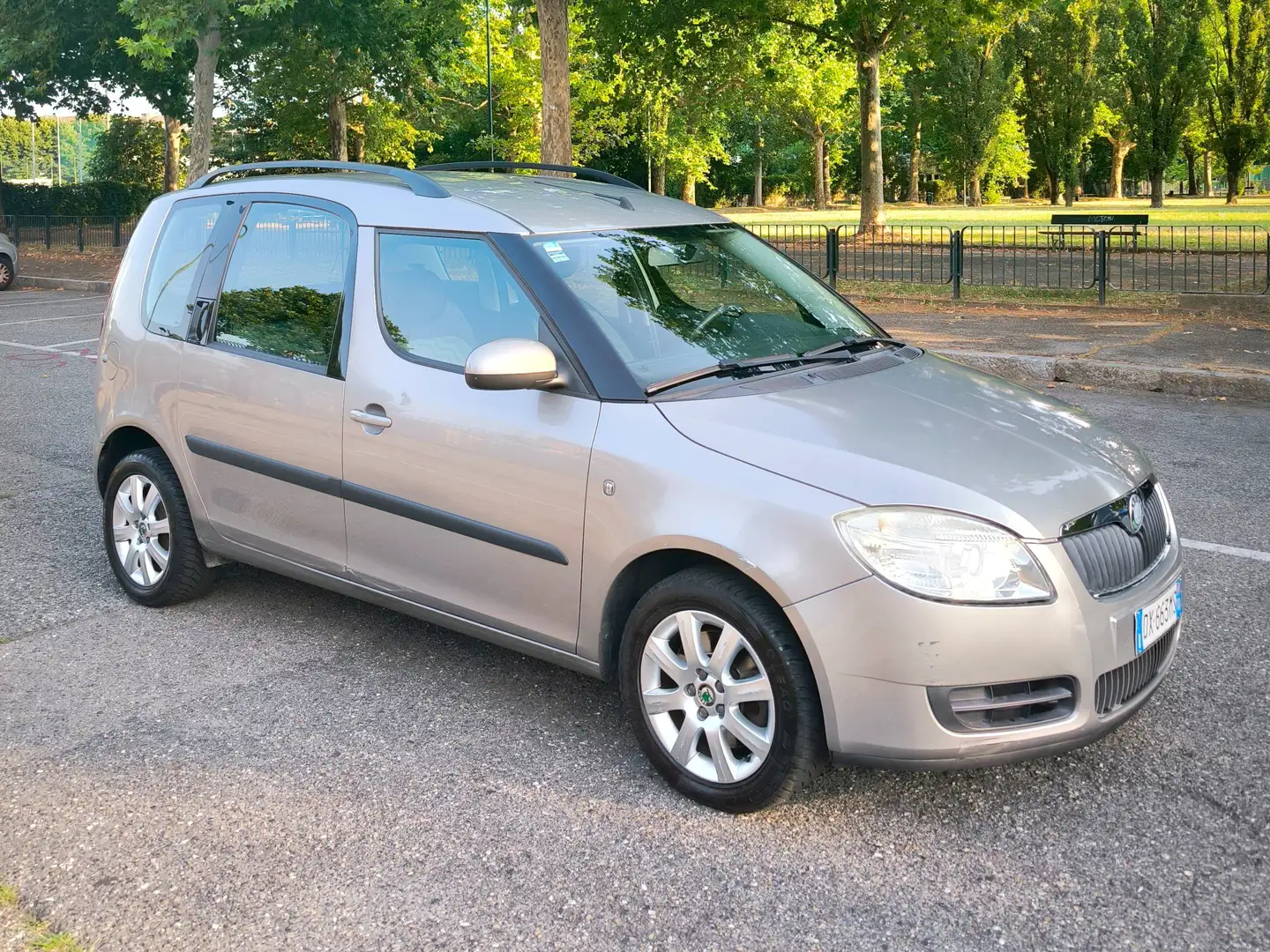 Skoda Roomster Roomster  1.4 tdi Style c/esp 70cv Grigio - 1