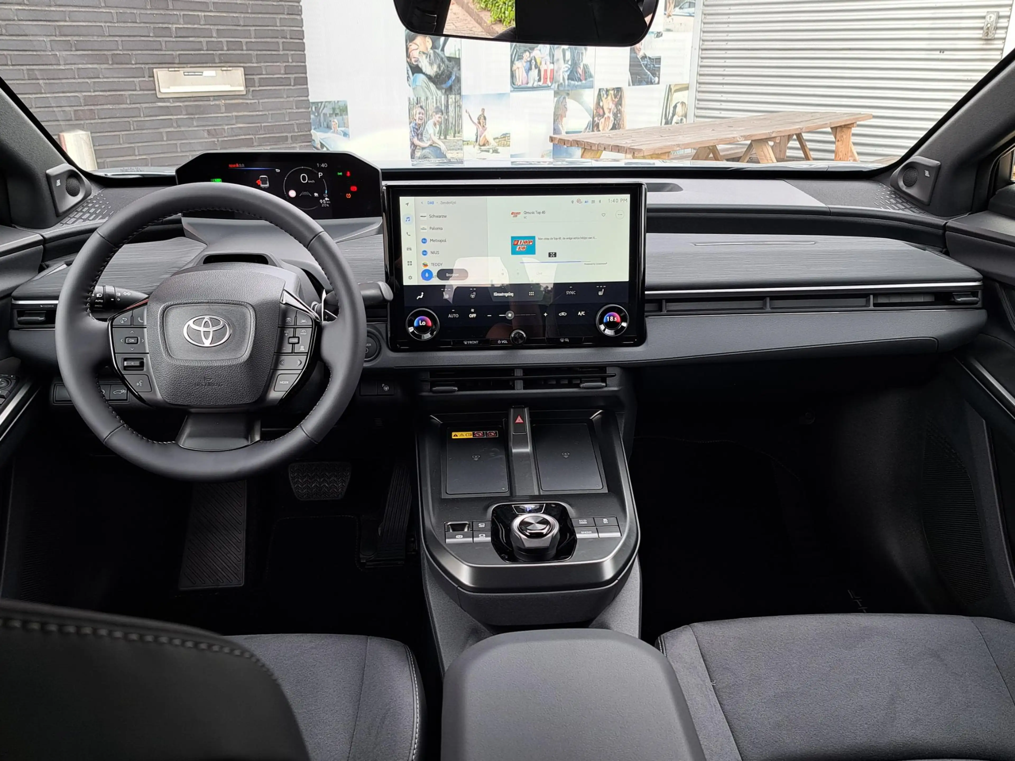 Toyota C-HR+ Executive AWD 77 kWh NIEUW & DIRECT LEVERBAAR! PAN — photo 7
