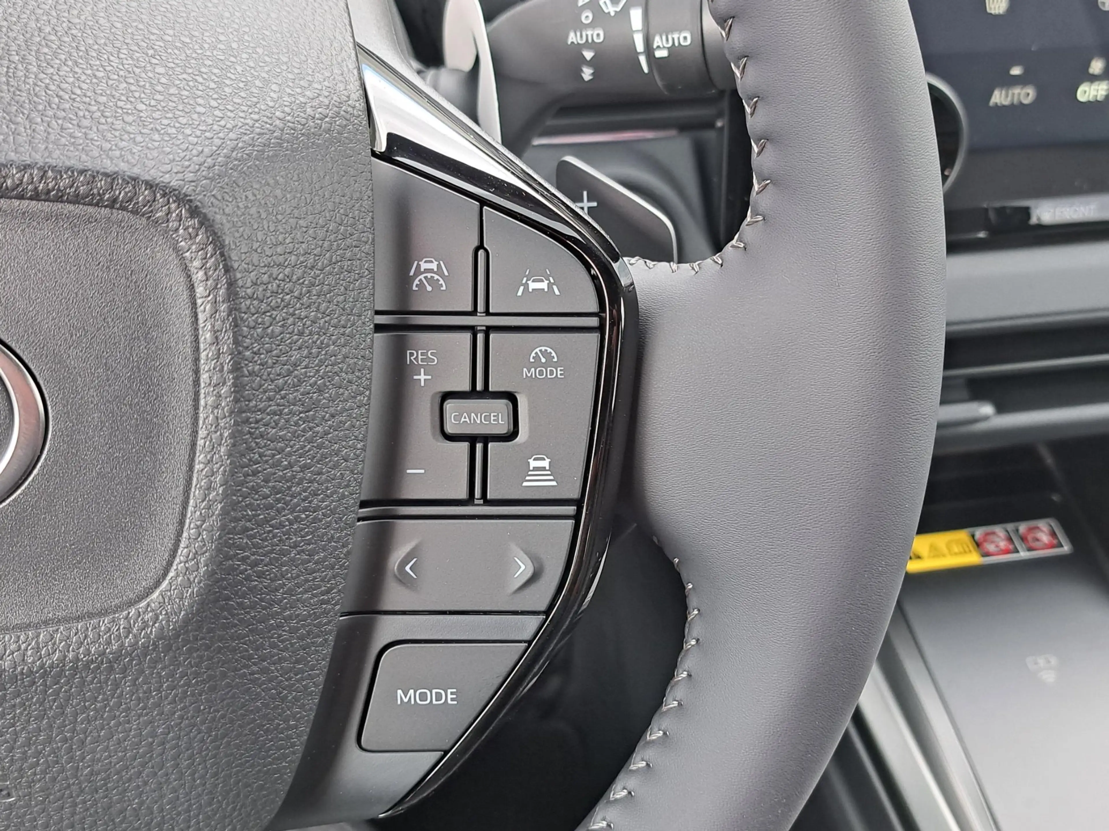 Toyota C-HR+ Executive AWD 77 kWh NIEUW & DIRECT LEVERBAAR! PAN — photo 17