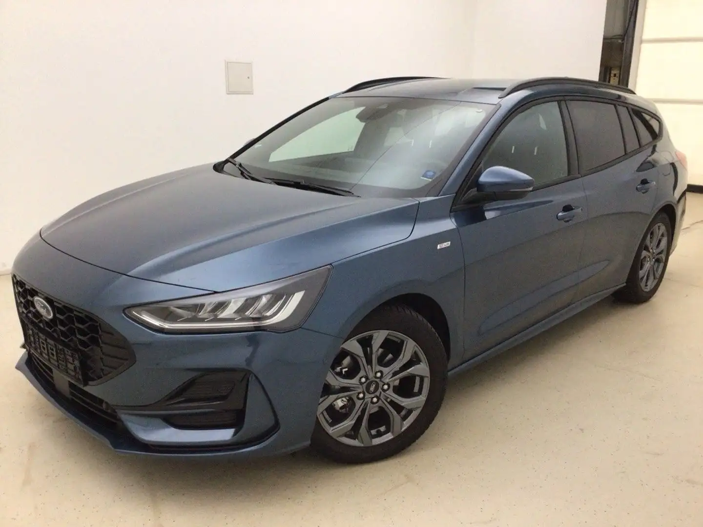Ford Focus Turnier 1.0 HYBRID Aut 155 ST-Line X |ACC| Blau - 1