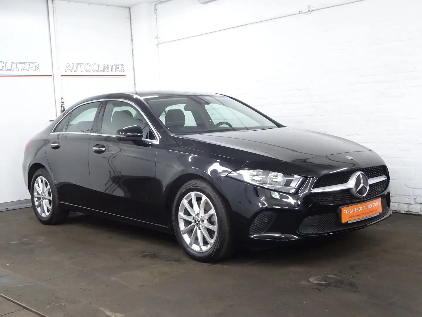 Mercedes-Benz A 220 d Lim. Progressive 8G Navi/KEY/MBUX/Spur/Tempo/PDC Noir - 2