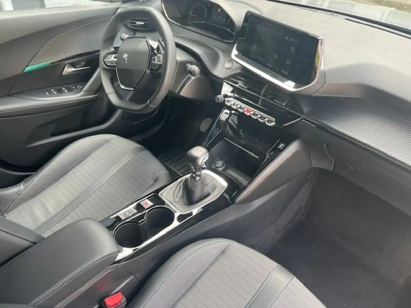 Peugeot 2008 II Allure Grijs - 2