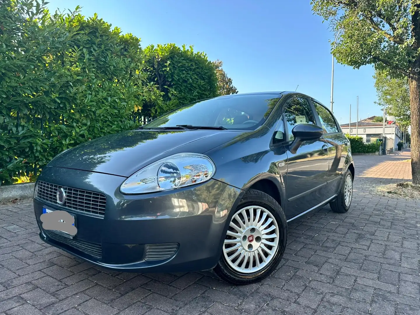 Fiat Grande Punto 5p 1.2 Active 65cv - 1