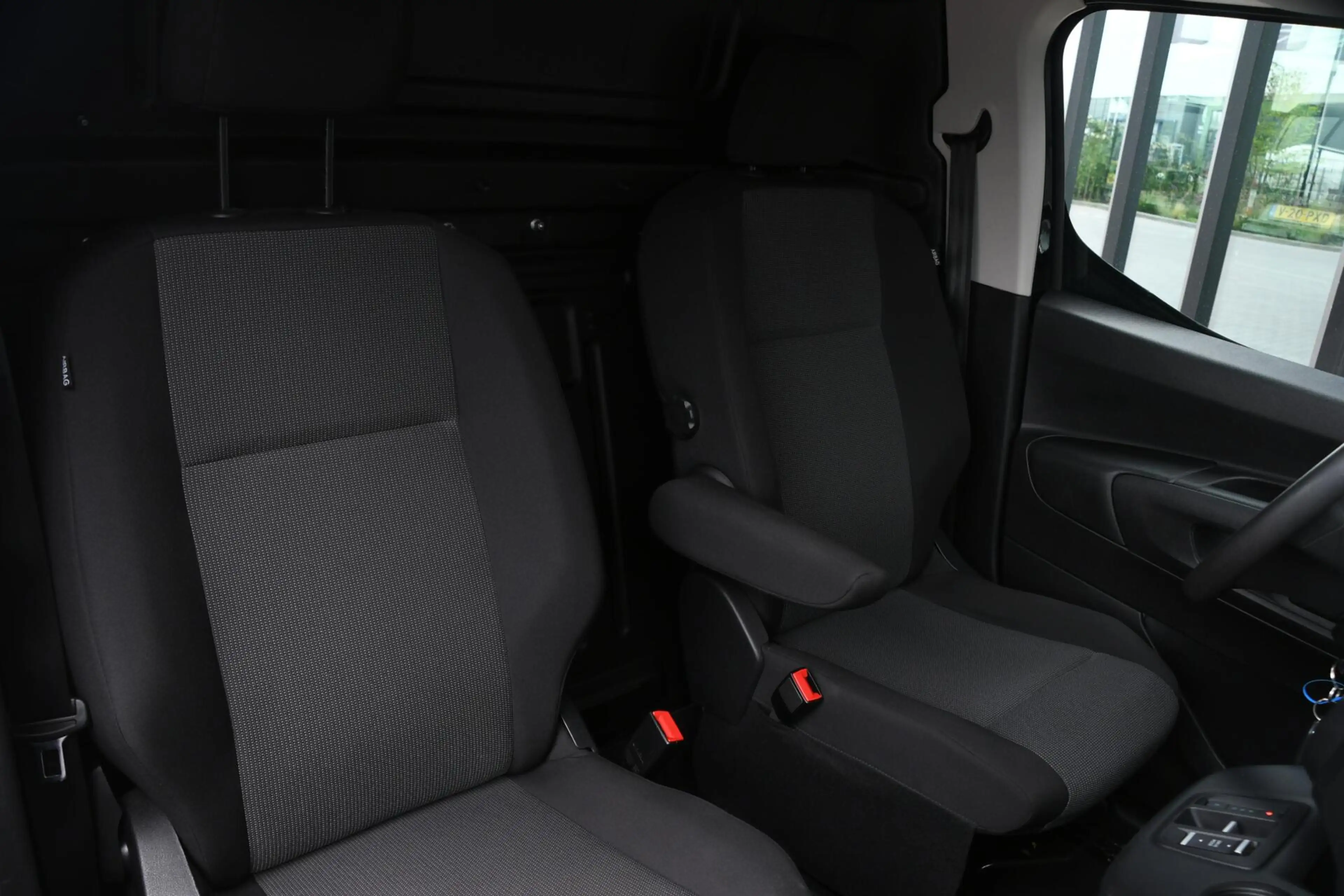 Opel Combo-e L1H1 Edition 50 kWh | SOH 92,38% — photo 21
