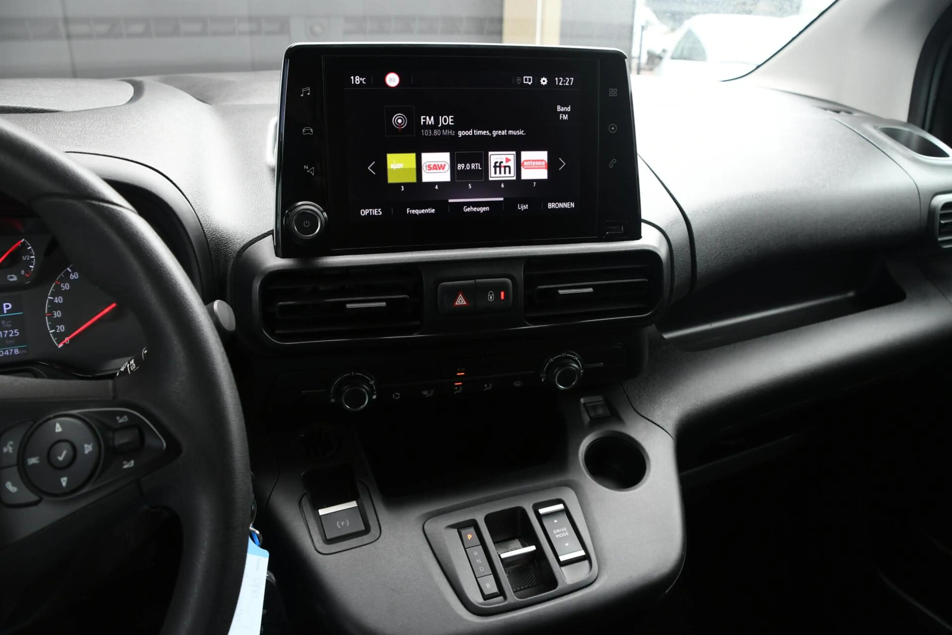Opel Combo-e L1H1 Edition 50 kWh | SOH 92,38% — photo 22