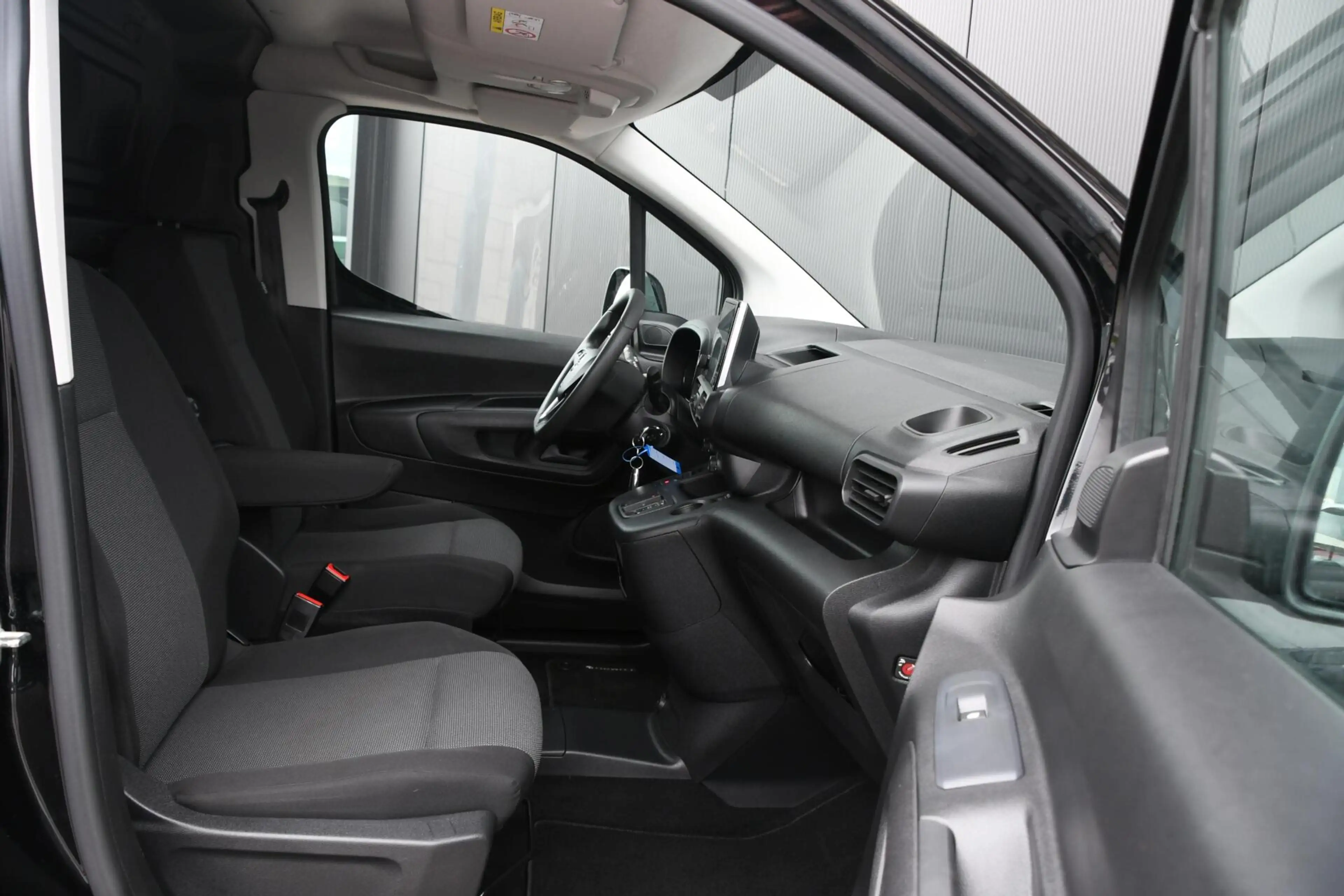 Opel Combo-e L1H1 Edition 50 kWh | SOH 92,38% — photo 13