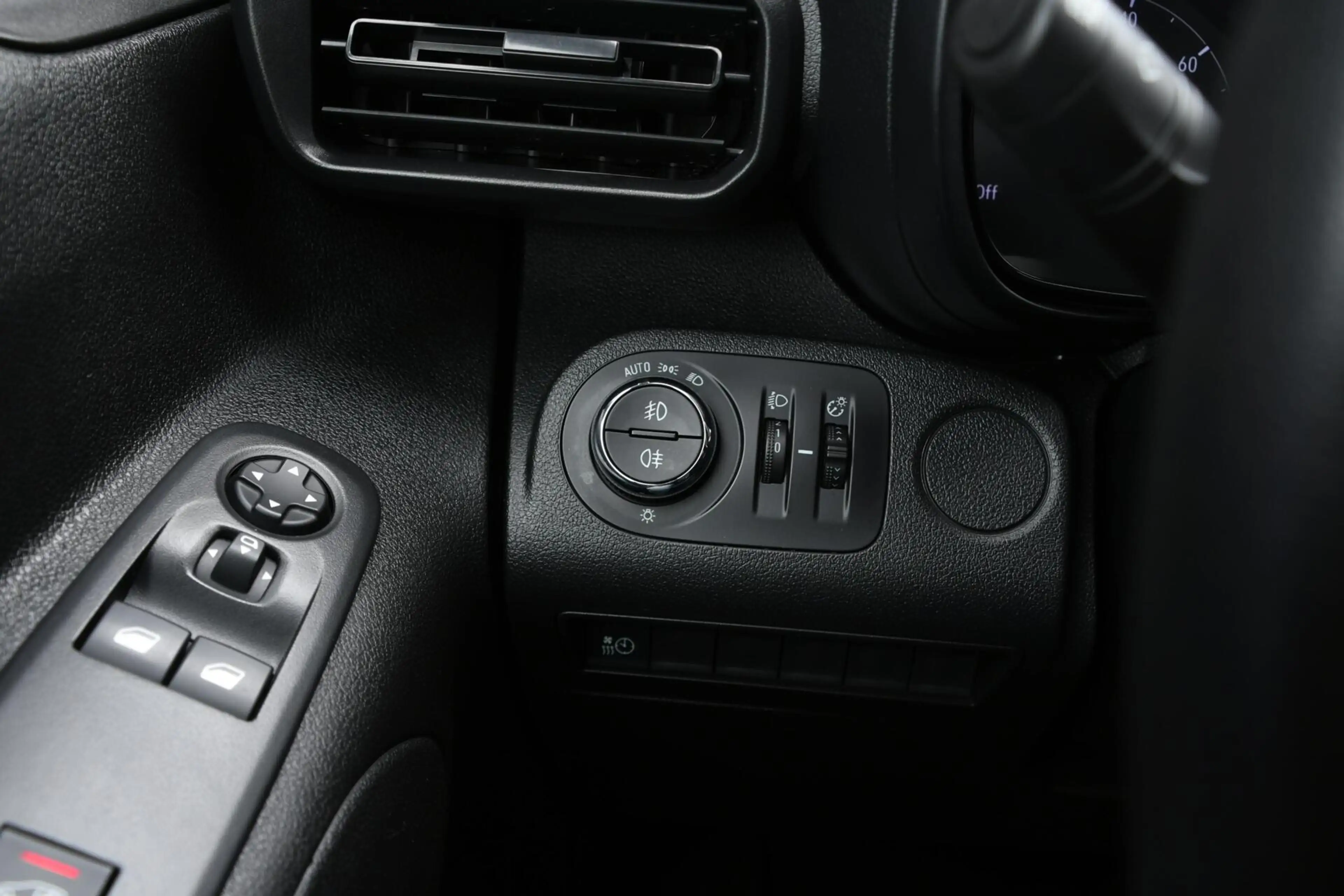 Opel Combo-e L1H1 Edition 50 kWh | SOH 92,38% — photo 18