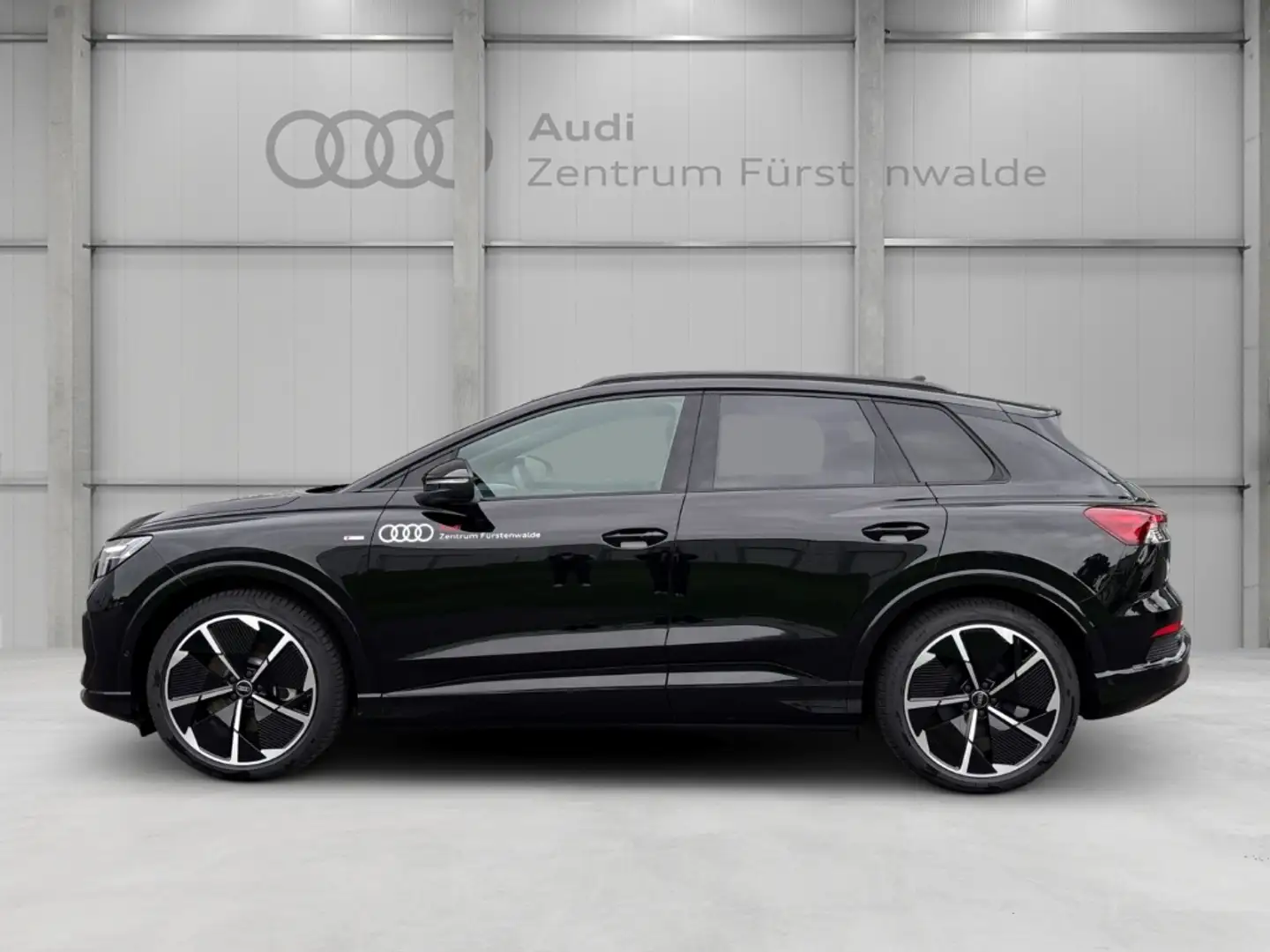 Audi Q4 e-tron quattro 45 quat. edition Sline+Panodach+AHZ+Sonos Schwarz - 2