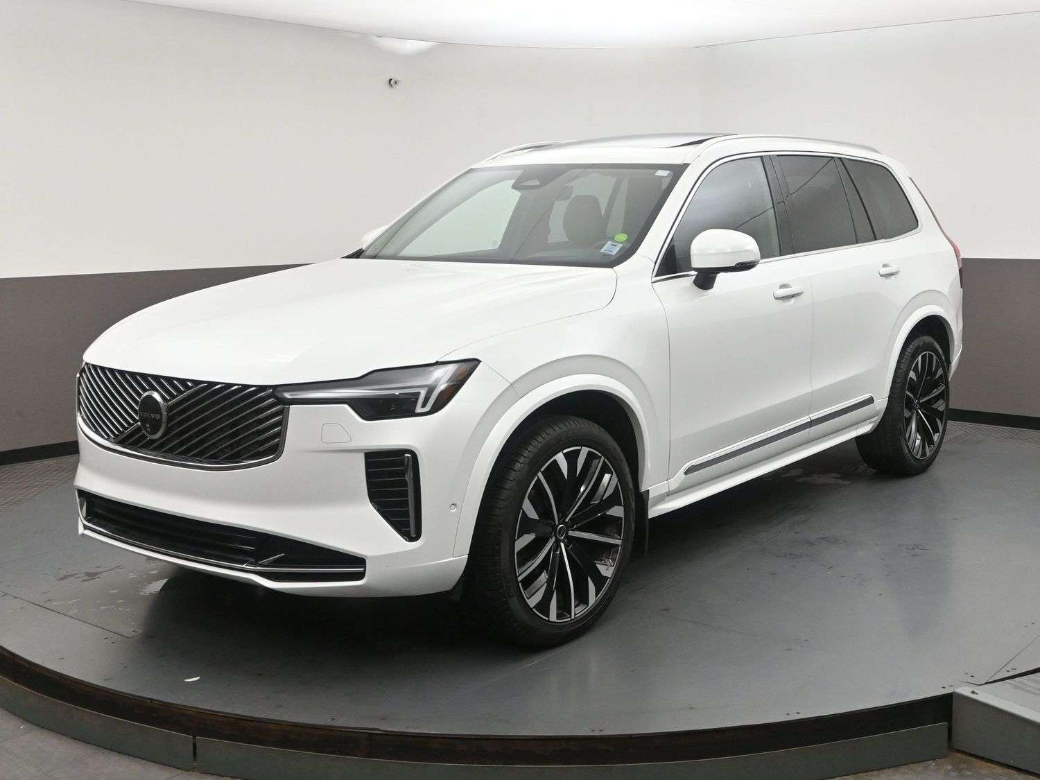 2026 Volvo XC90 Ultra Bright B6 Heads Up Display | Harmon/Kardon A — снимка 1