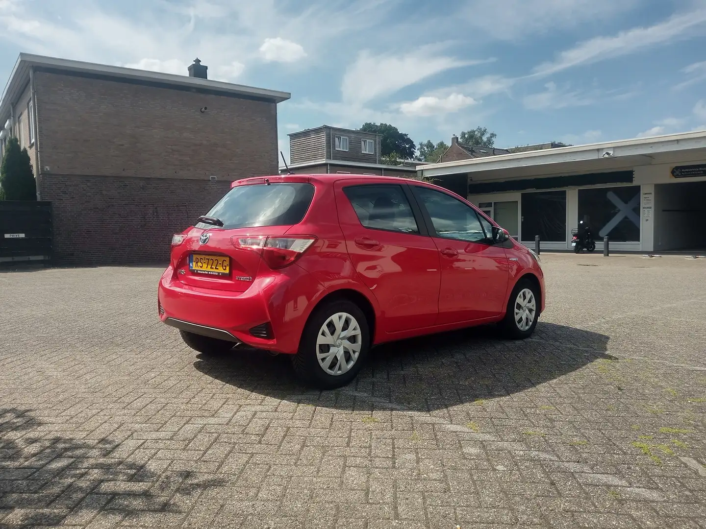 Toyota Yaris 1.5 Hyb. Aspiration APK tot Juni 2026 en NAP Rood - 2