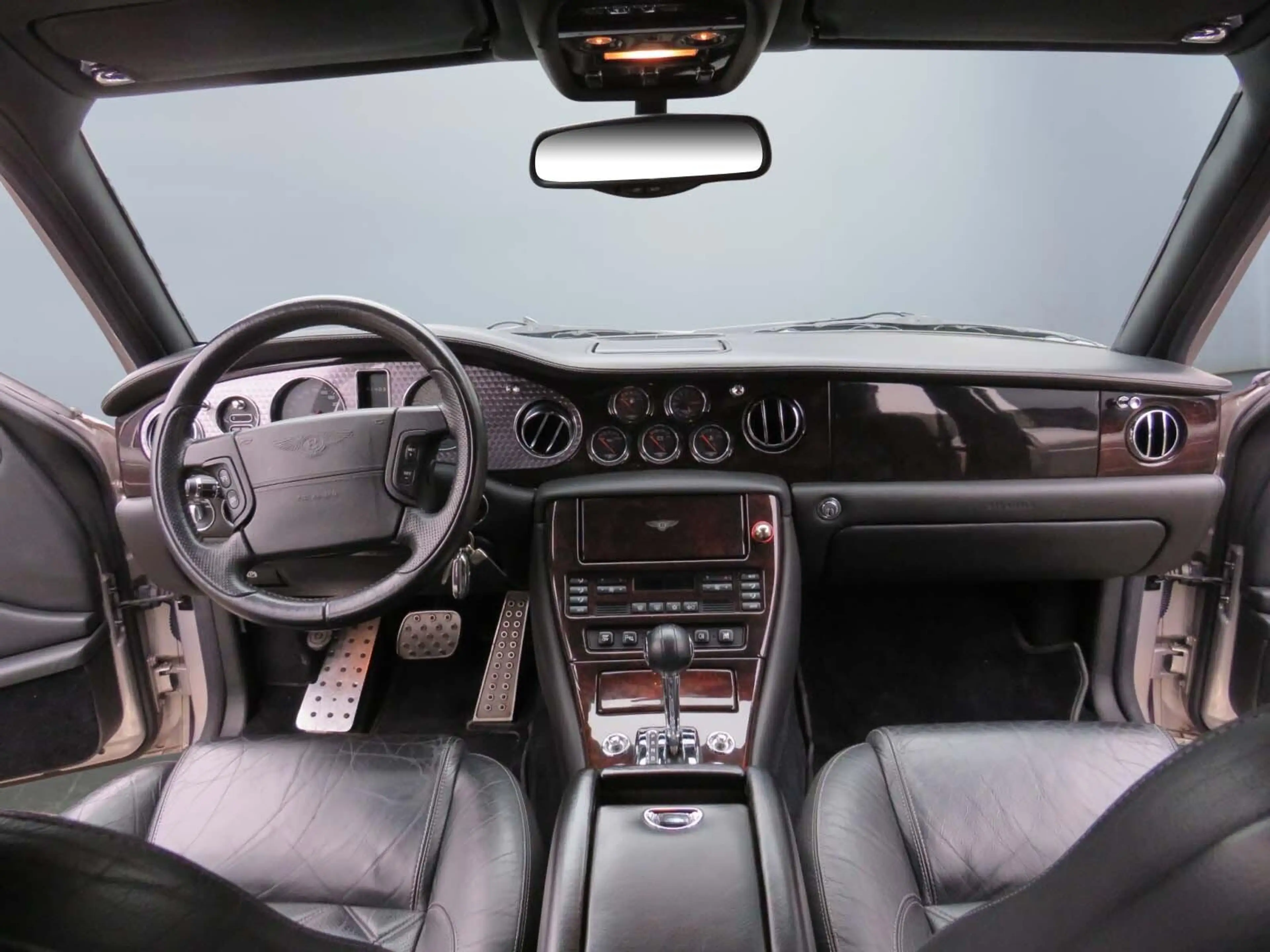 Bentley Arnage 6.8 V8 T — photo 15