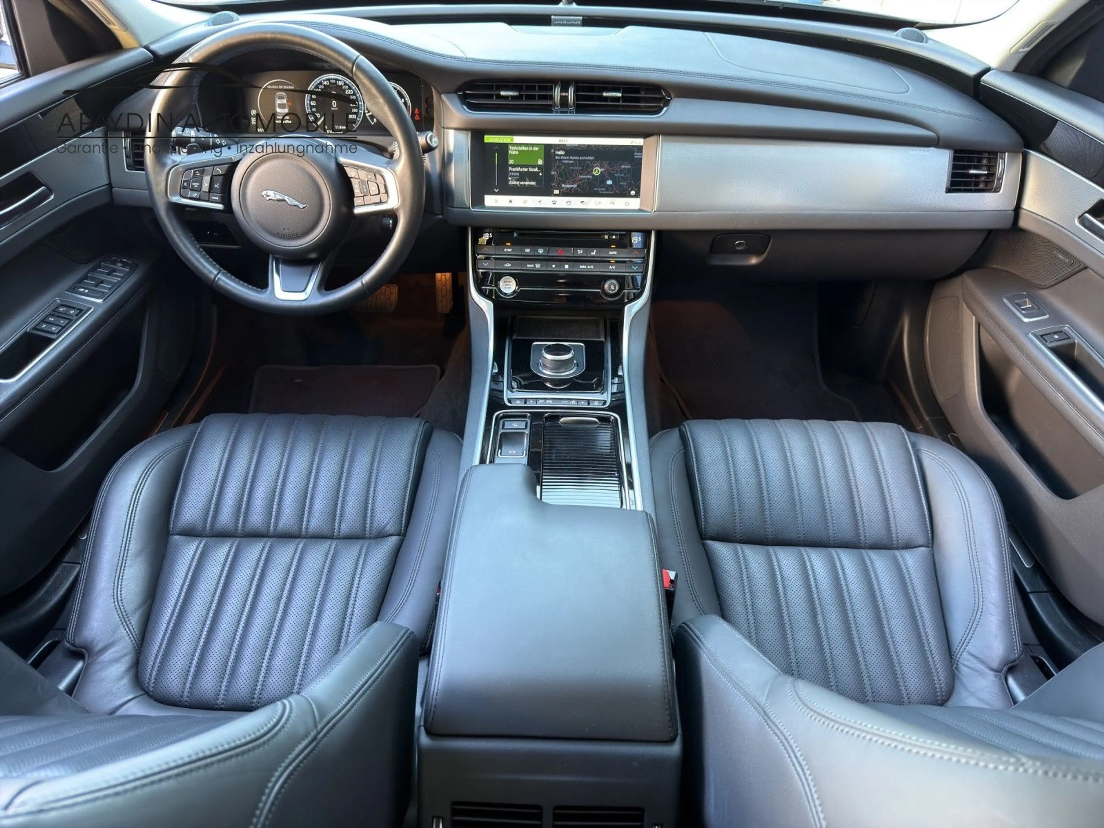 Jaguar XF Portfolio 25 AWD PANO/ACC/LEDER/WiP/15.000 KM — photo 32
