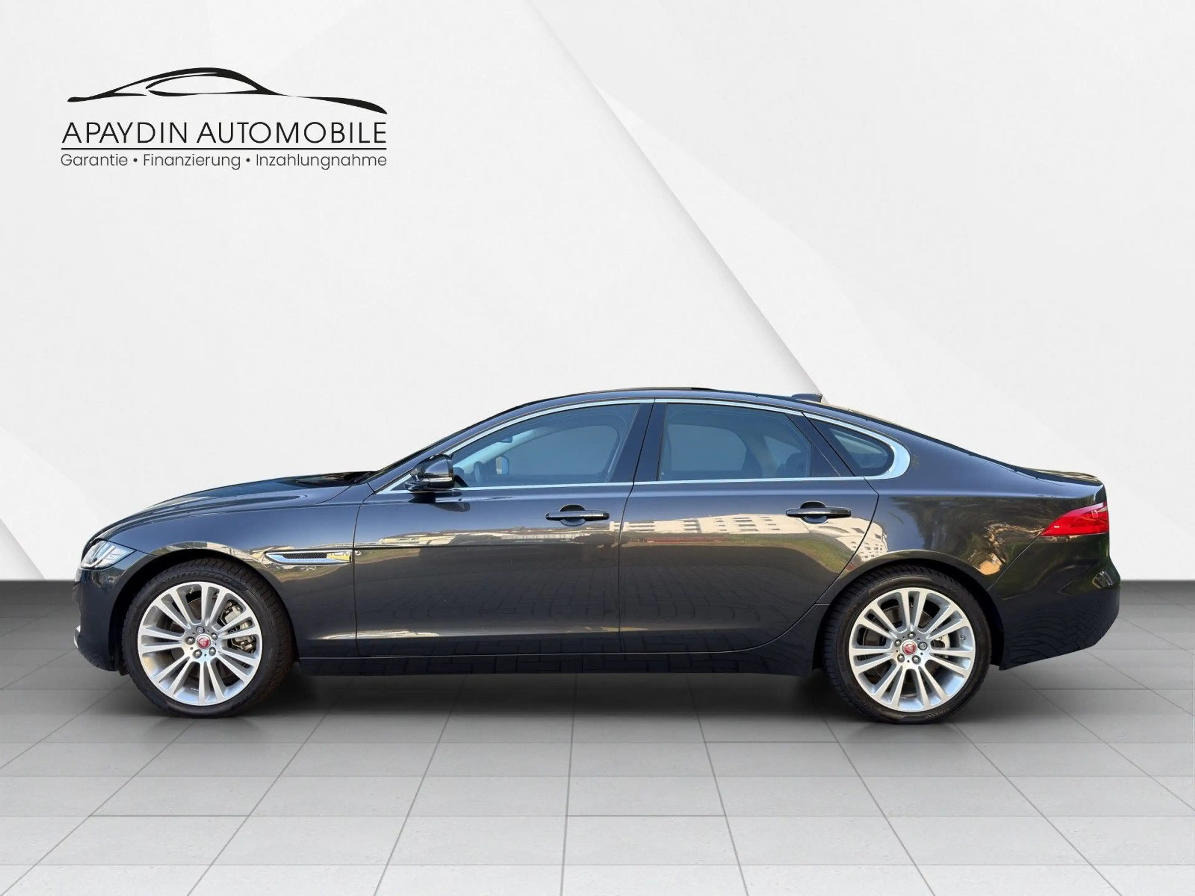 Jaguar XF Portfolio 25 AWD PANO/ACC/LEDER/WiP/15.000 KM — photo 2