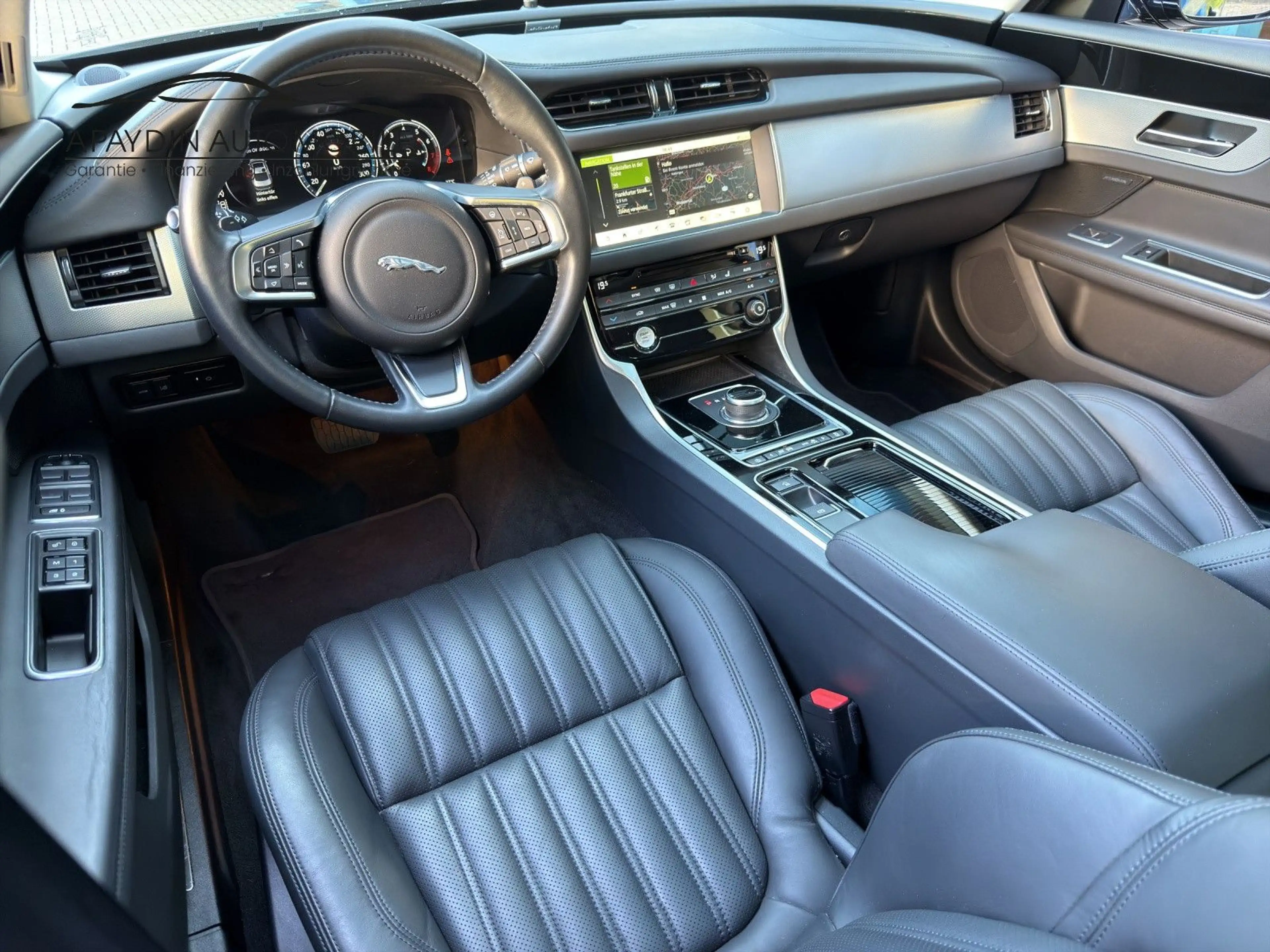 Jaguar XF Portfolio 25 AWD PANO/ACC/LEDER/WiP/15.000 KM — photo 27