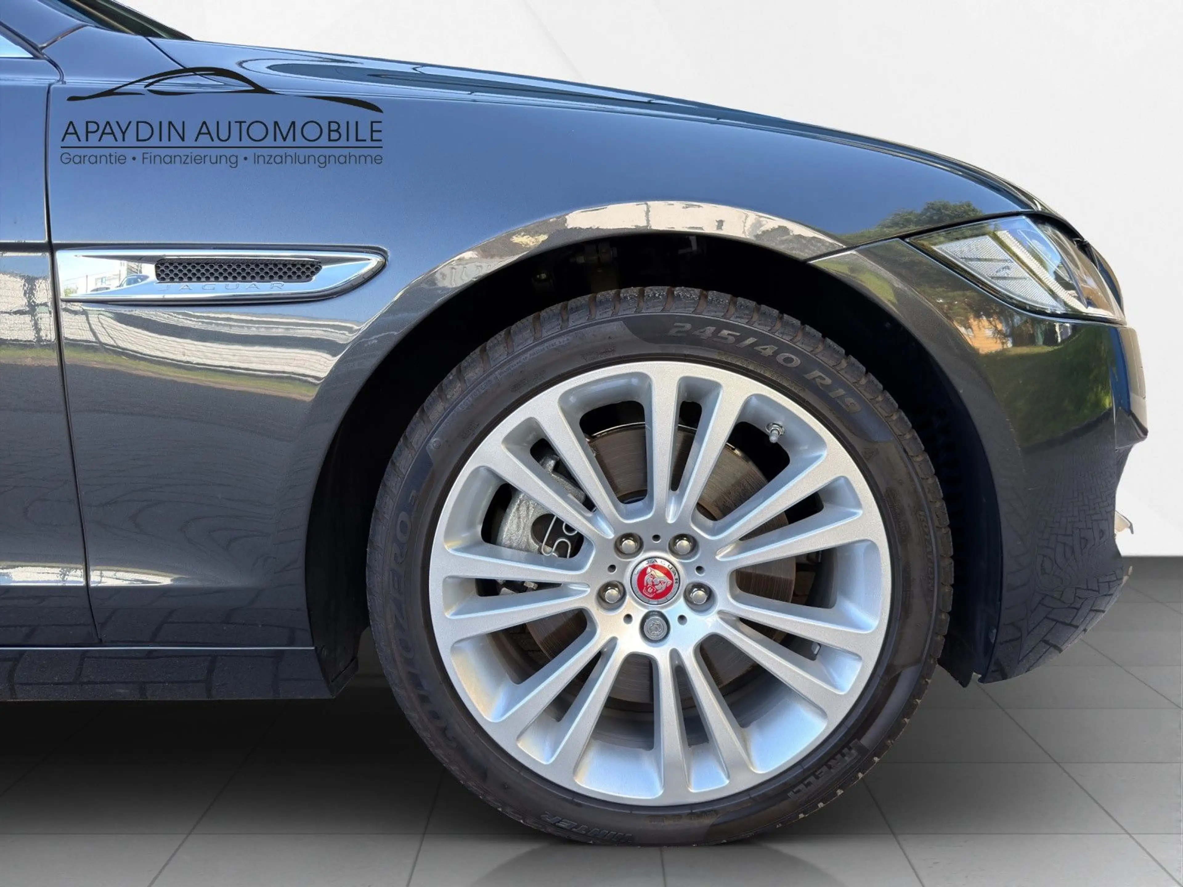 Jaguar XF Portfolio 25 AWD PANO/ACC/LEDER/WiP/15.000 KM — photo 9