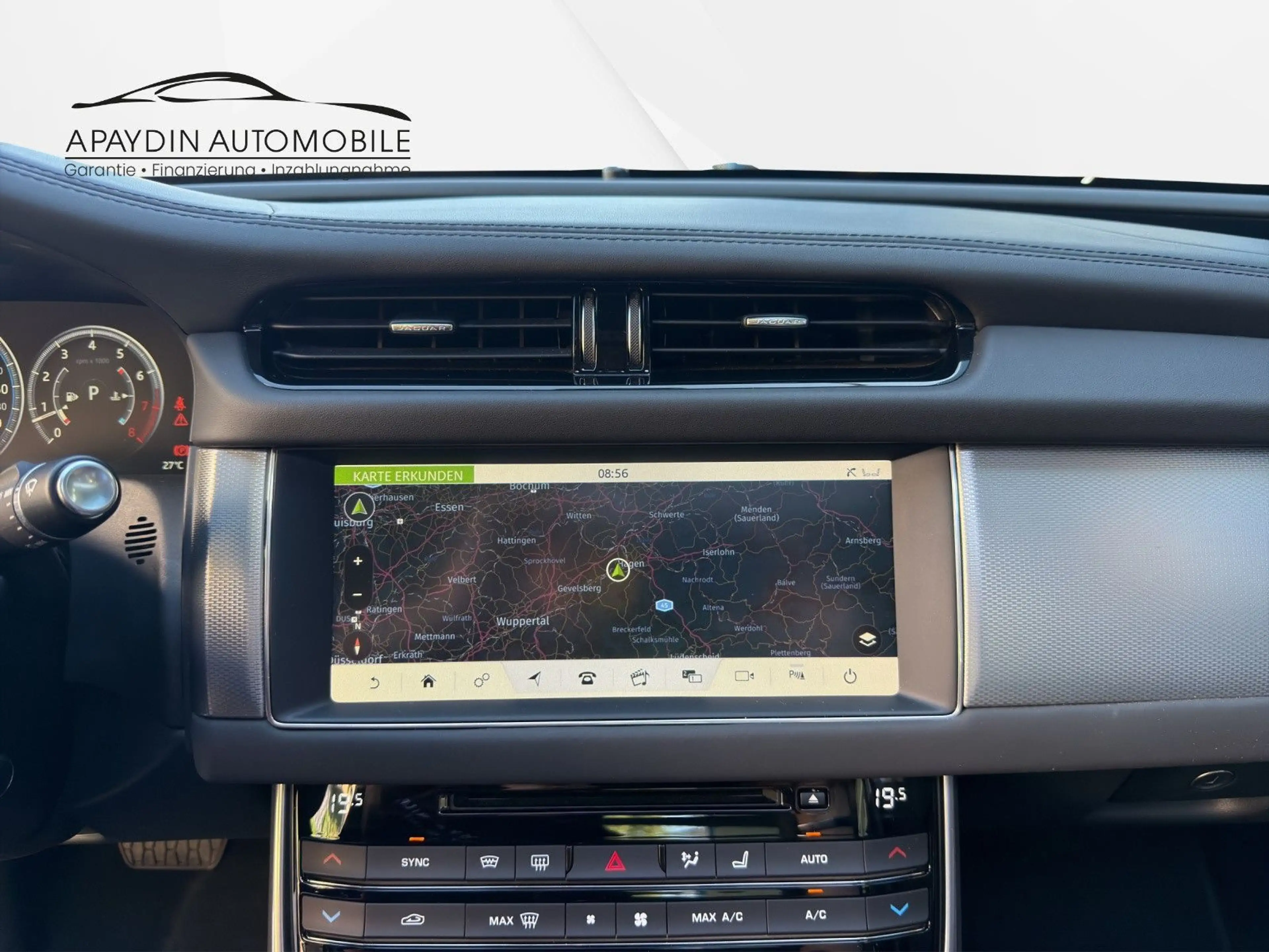 Jaguar XF Portfolio 25 AWD PANO/ACC/LEDER/WiP/15.000 KM — photo 36