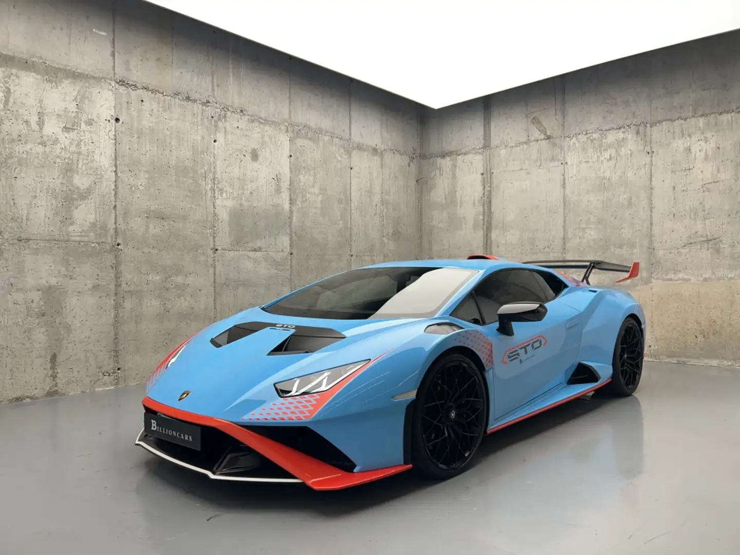 Lamborghini Huracán STO RWD Azul - 1