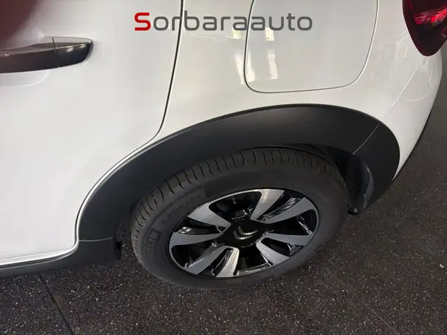 Citroen C3 view 12