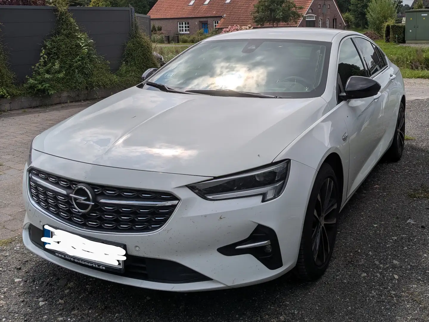 Opel Insignia Insignia Grand Sport 2.0 Diesel Automatik Ultimate Weiß - 2