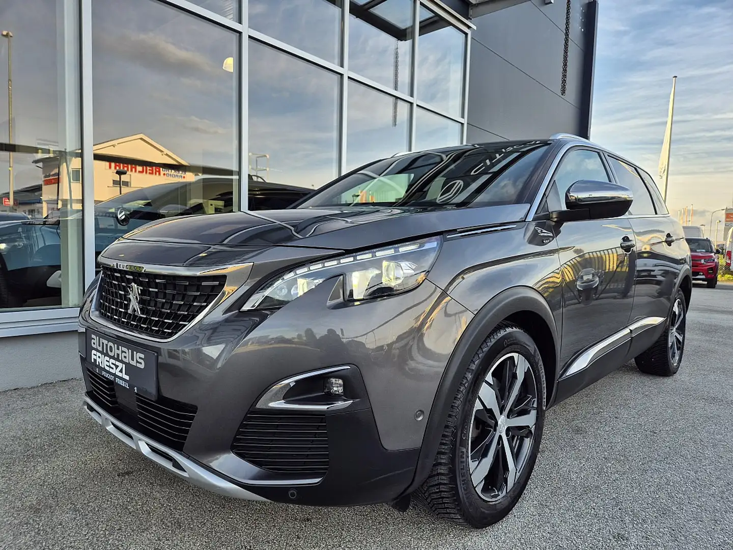 Peugeot 5008 2,0 BlueHDI 180 S&S EAT8 GT *7-Sitzer* Grau - 1