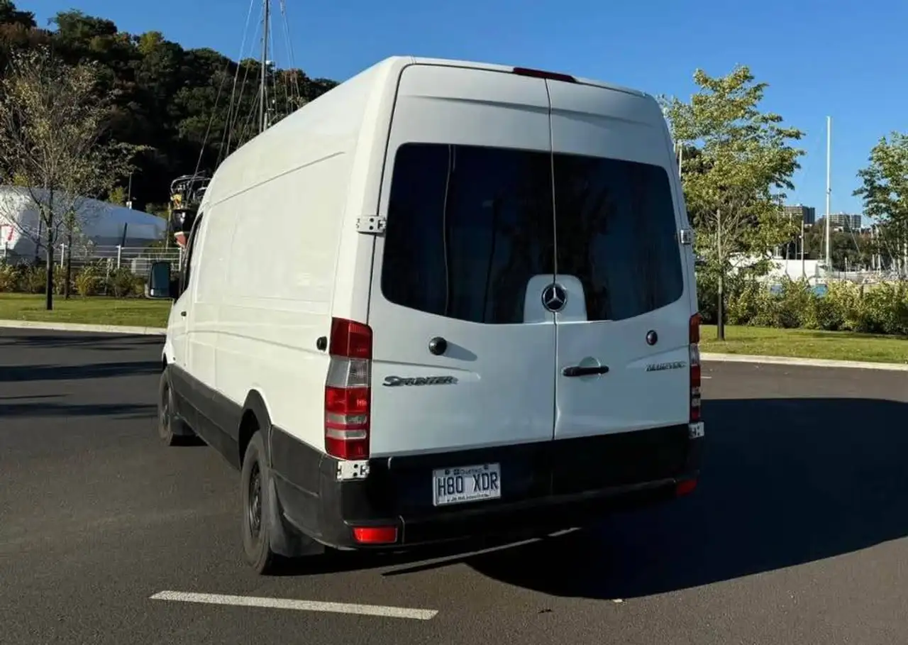 Mercedes-Benz Sprinter снимка Mercedes-Benz Sprinter