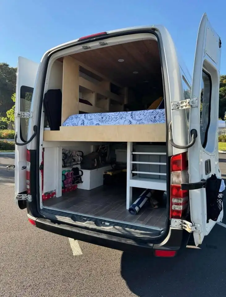 Mercedes-Benz Sprinter снимка Mercedes-Benz Sprinter