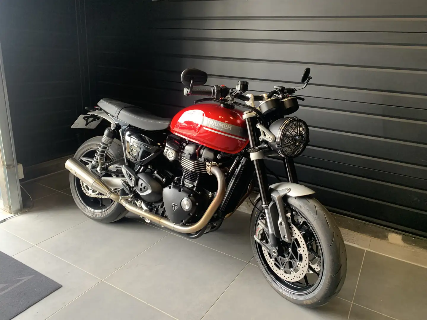 Triumph Speed Twin Roşu - 2