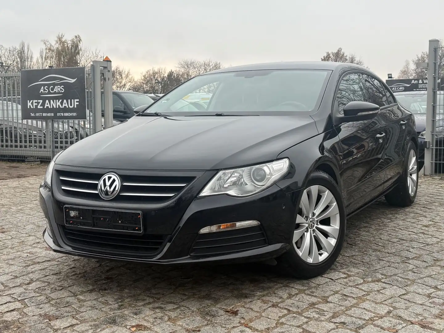 Volkswagen Passat CC 1.8 TSI*Leder*Xenon*Alu*PDC*Euro5 Zwart - 1