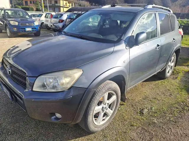 Toyota RAV 4 MY23 RAV4 2.2 D-4D 177 CV Luxury