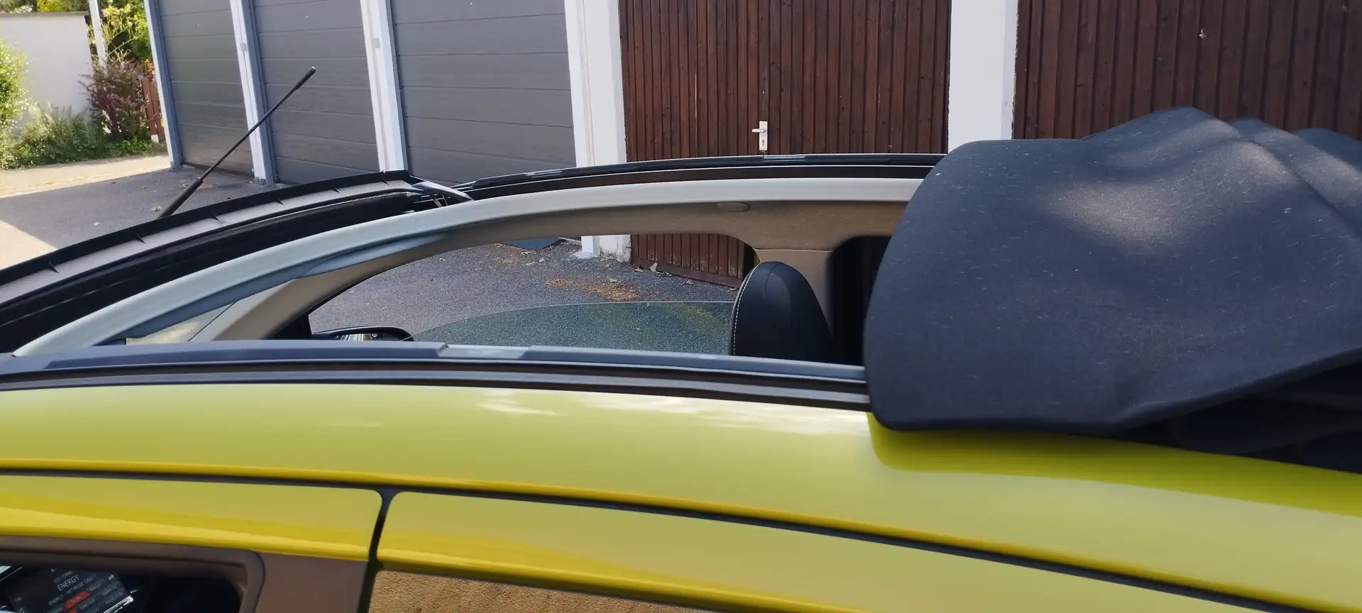Peugeot 108 108 VTI 72 Top! Active Grün - 2