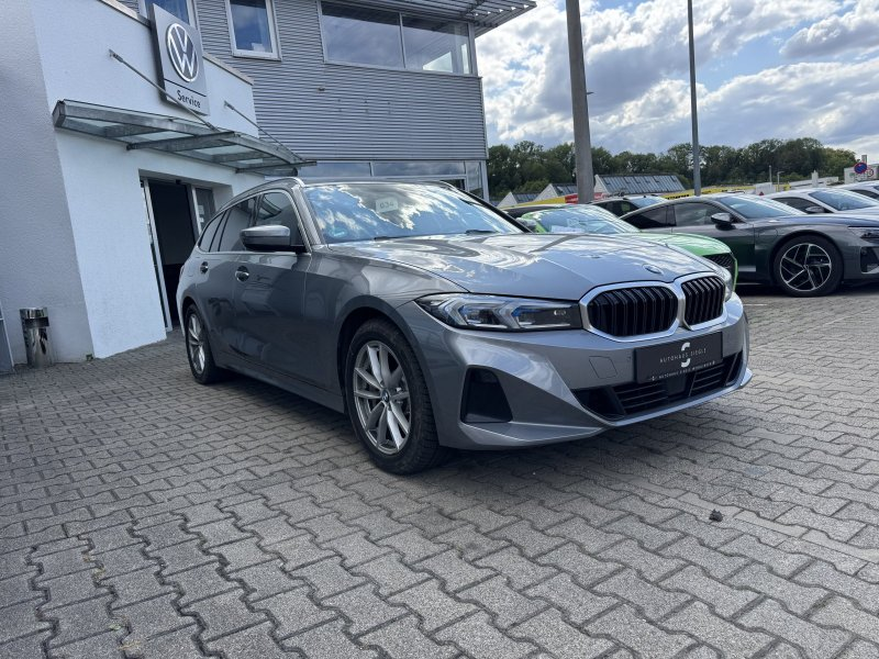 BMW 330 d Mildh.Touring Facelift Teil-Leder Navi LED Kamer — photo 3