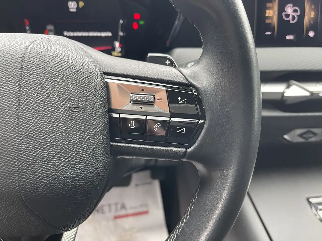 DS Automobiles DS 4 1.2 puretech Cross Trocadero 130cv auto 18