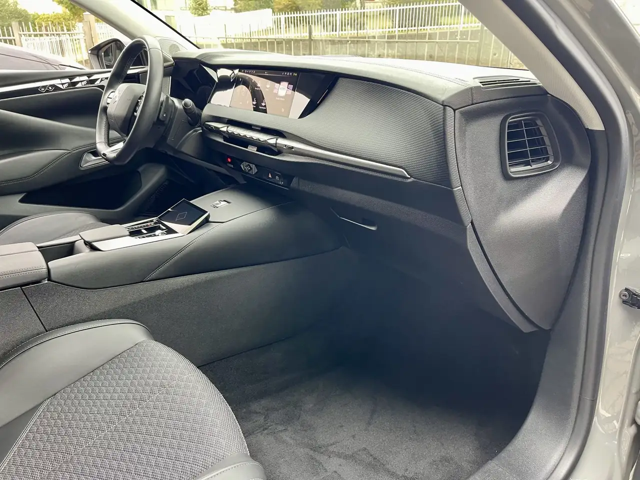 DS Automobiles DS 4 1.2 puretech Cross Trocadero 130cv auto 11
