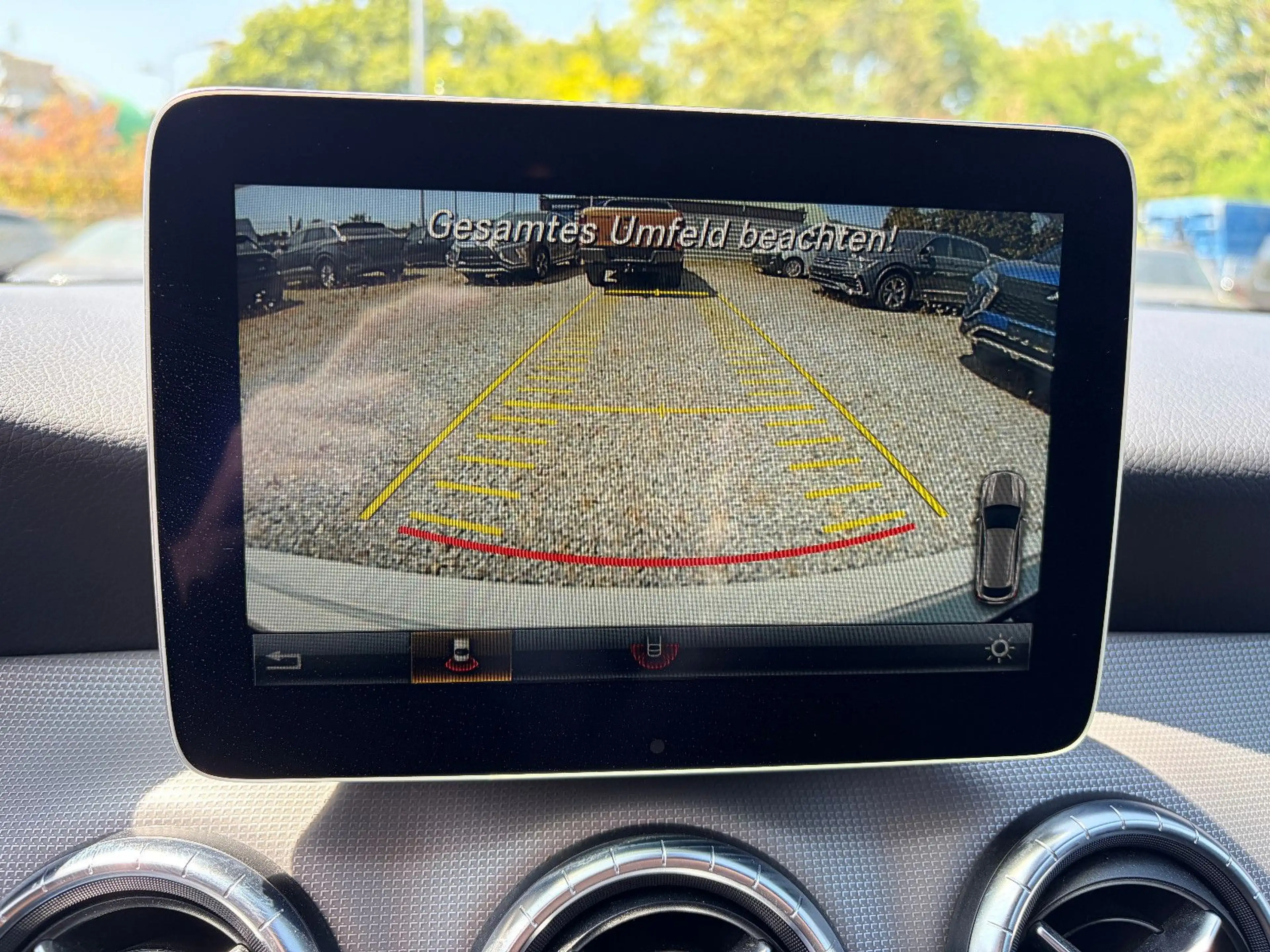 Mercedes-Benz CLA 220 4Matic — photo 12