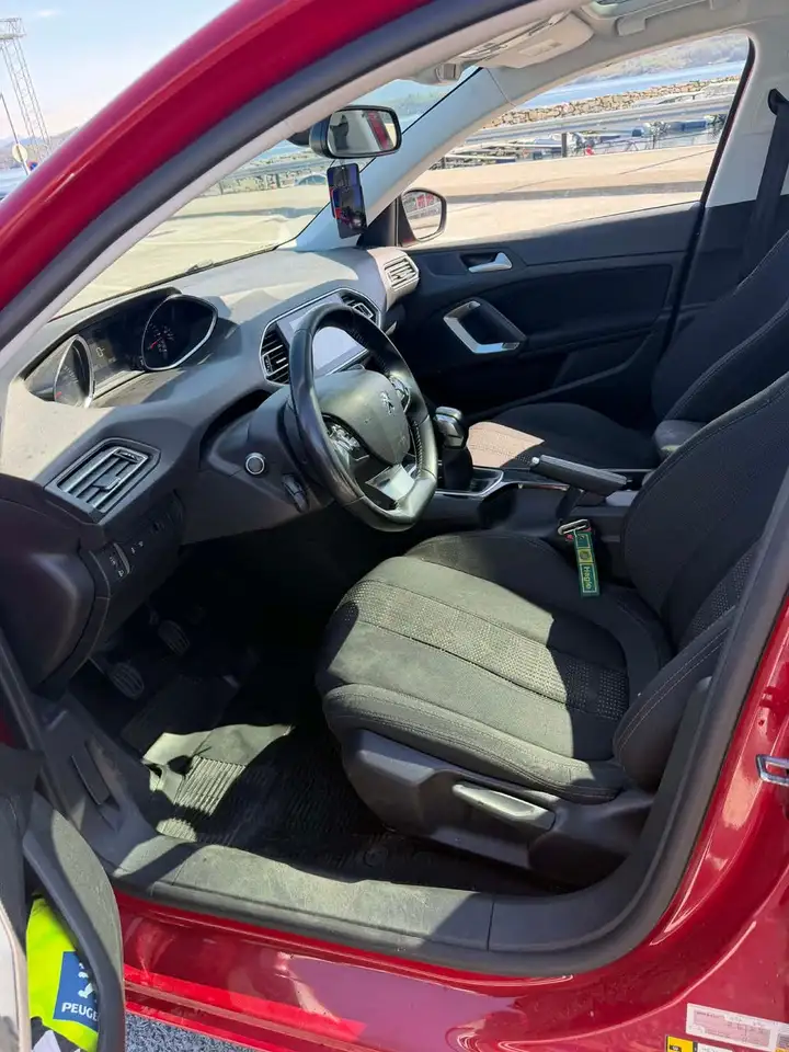 Peugeot 308 308 — photo 5