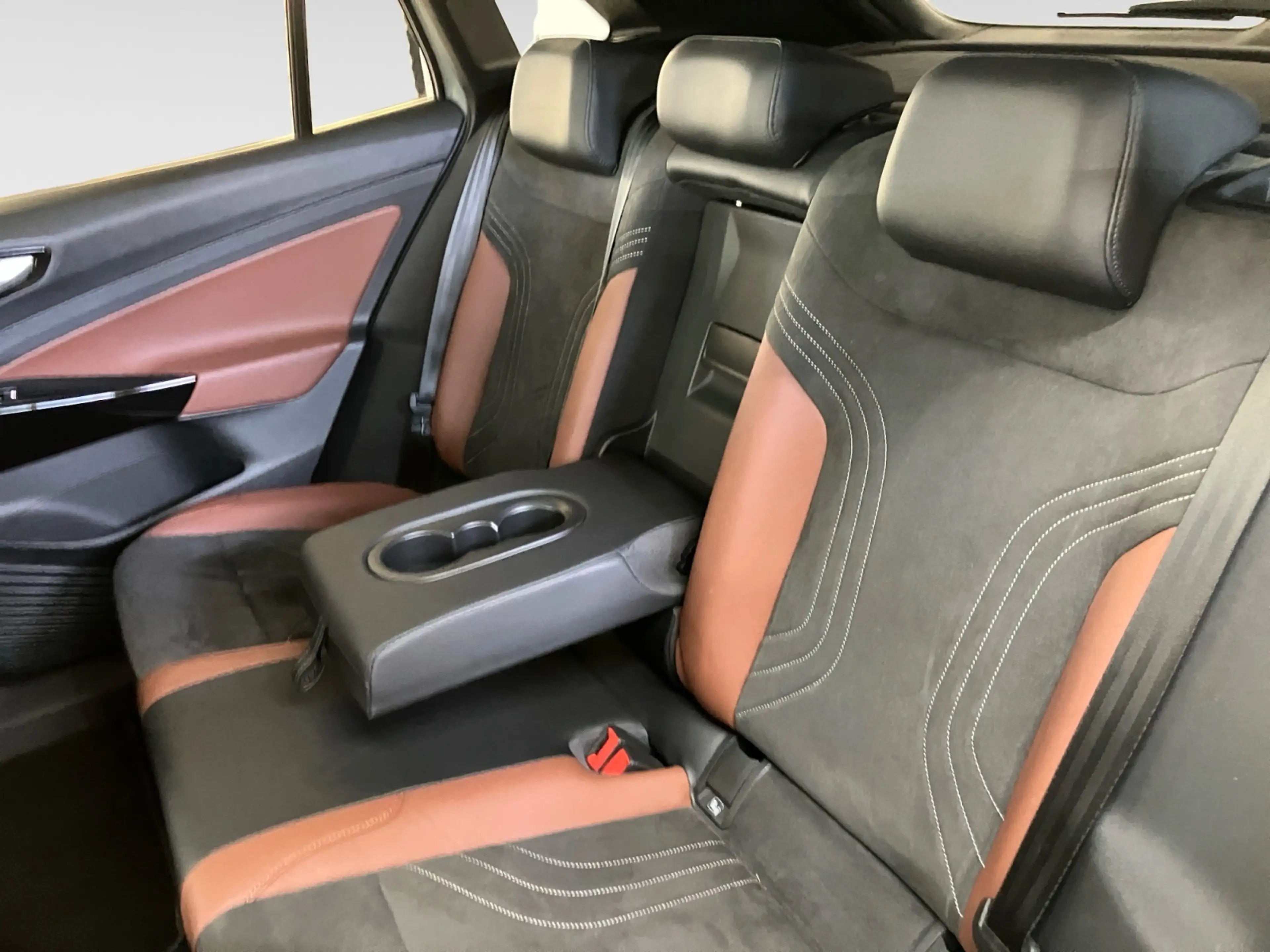 Volkswagen ID.4 Pro Performance AHK Pano LED Kamera — photo 9
