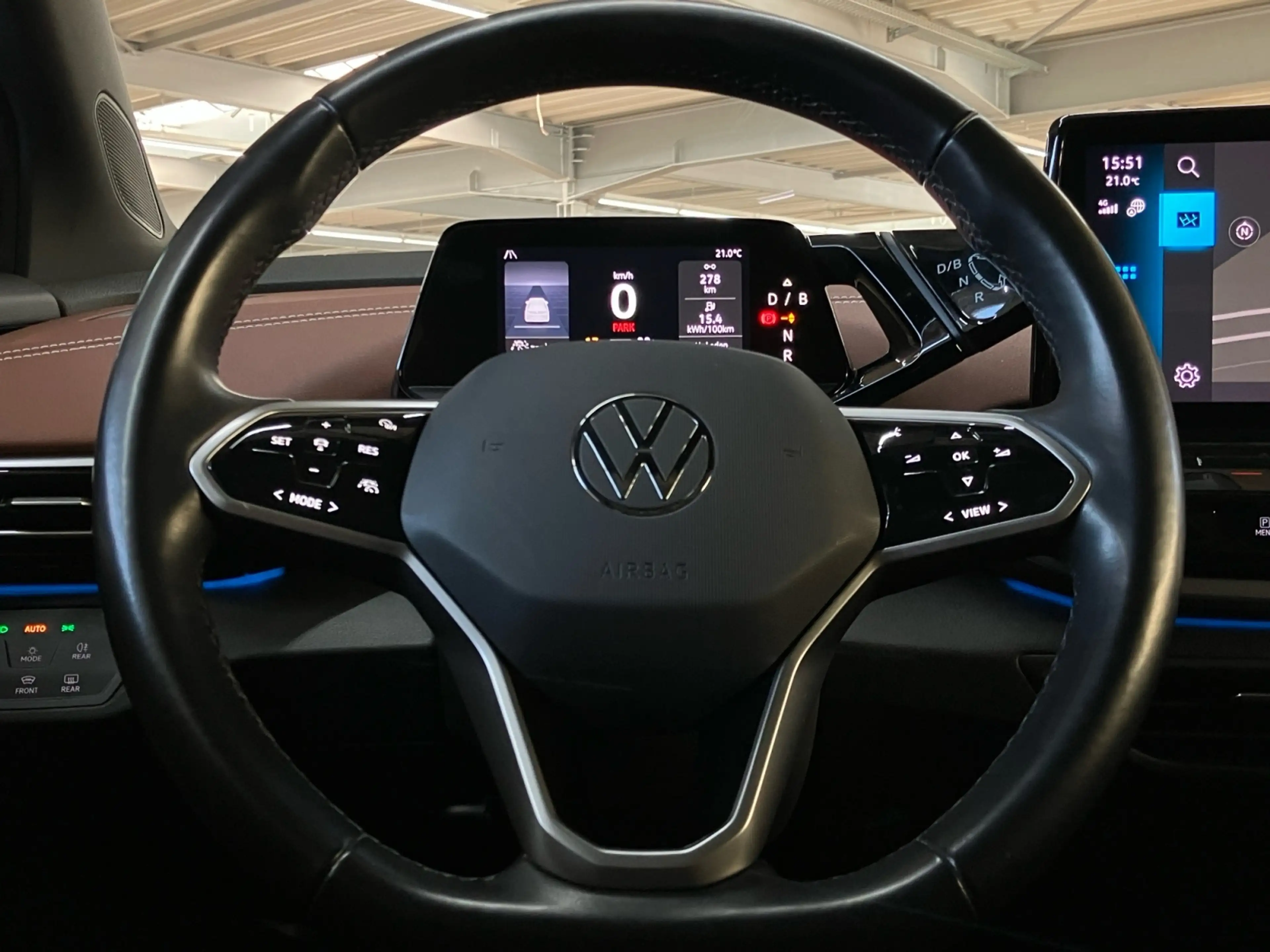 Volkswagen ID.4 Pro Performance AHK Pano LED Kamera — photo 12