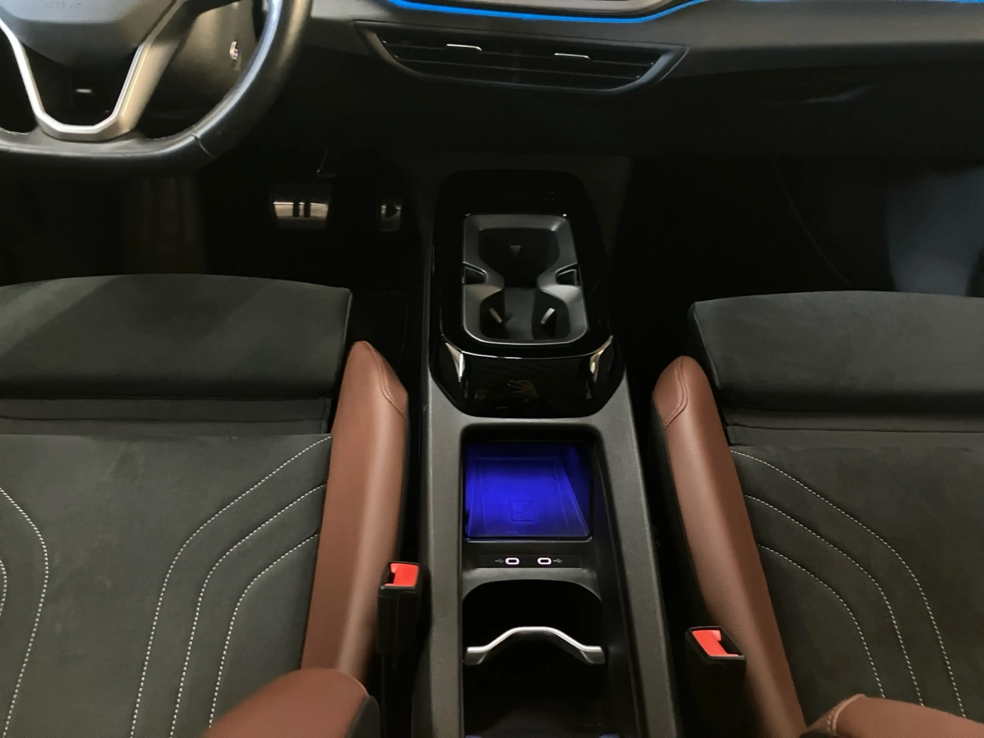 Volkswagen ID.4 Pro Performance AHK Pano LED Kamera — photo 15