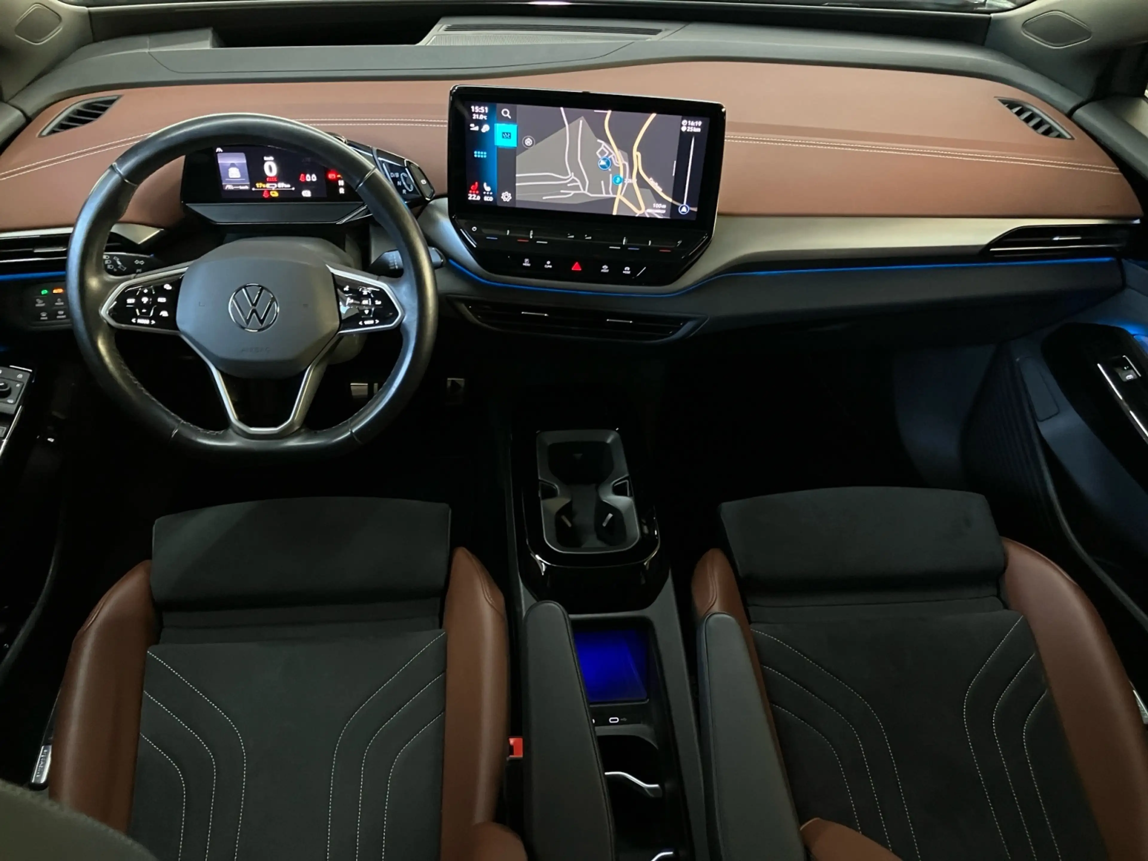 Volkswagen ID.4 Pro Performance AHK Pano LED Kamera — photo 10